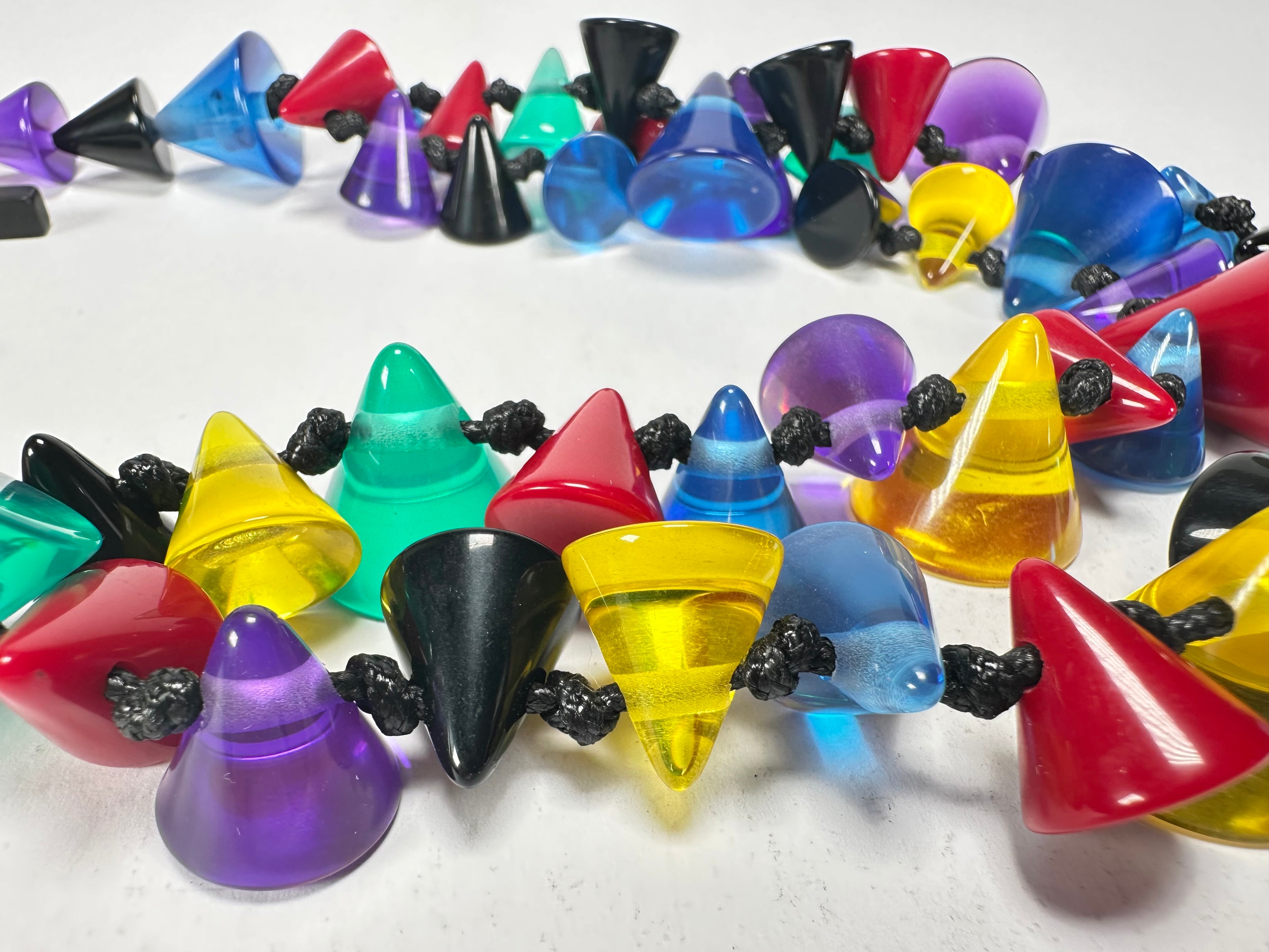 Sobral - Mix 2023 "Multi Cones Mix" Resin Necklace ( 005151 )