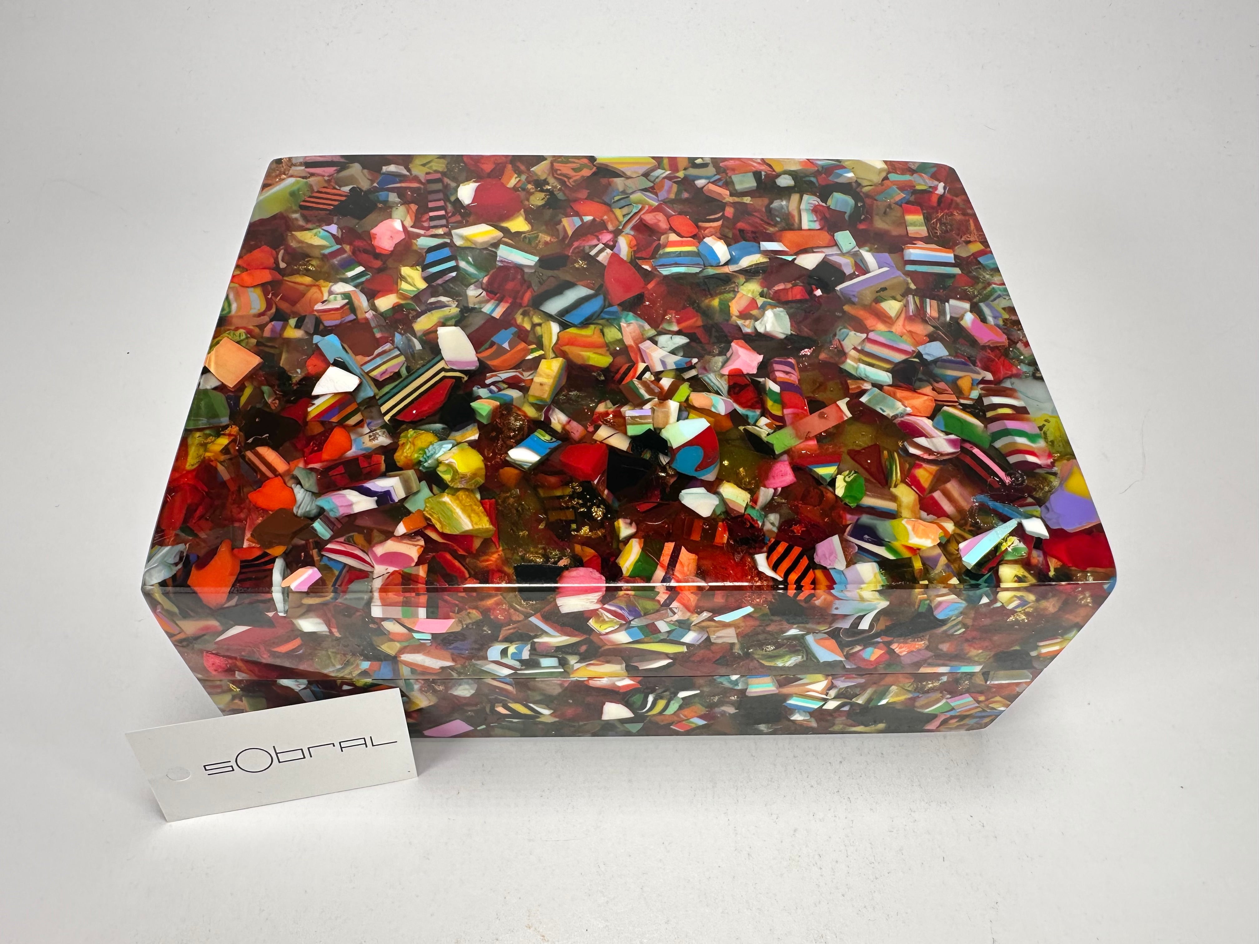 Sobral - Past Present "Encapsulada" Encapsulated Pieces Resin Jewellery Box ( 000303 )