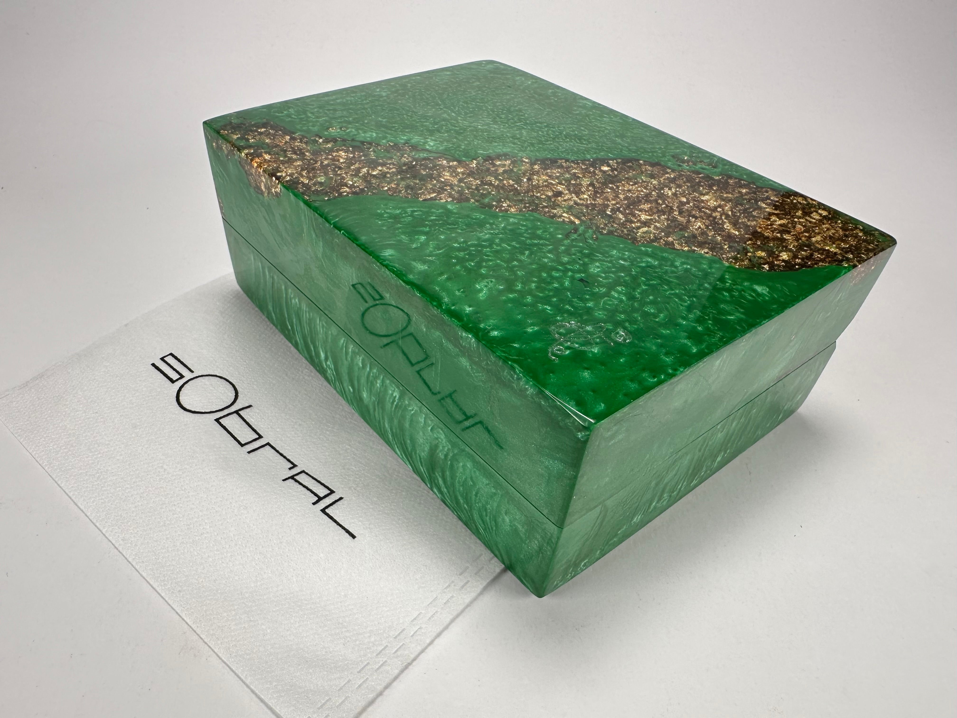 Sobral - Metalique Orlando "Encapsulada" Green & Gold Resin Jewellery Box ( 000303 )