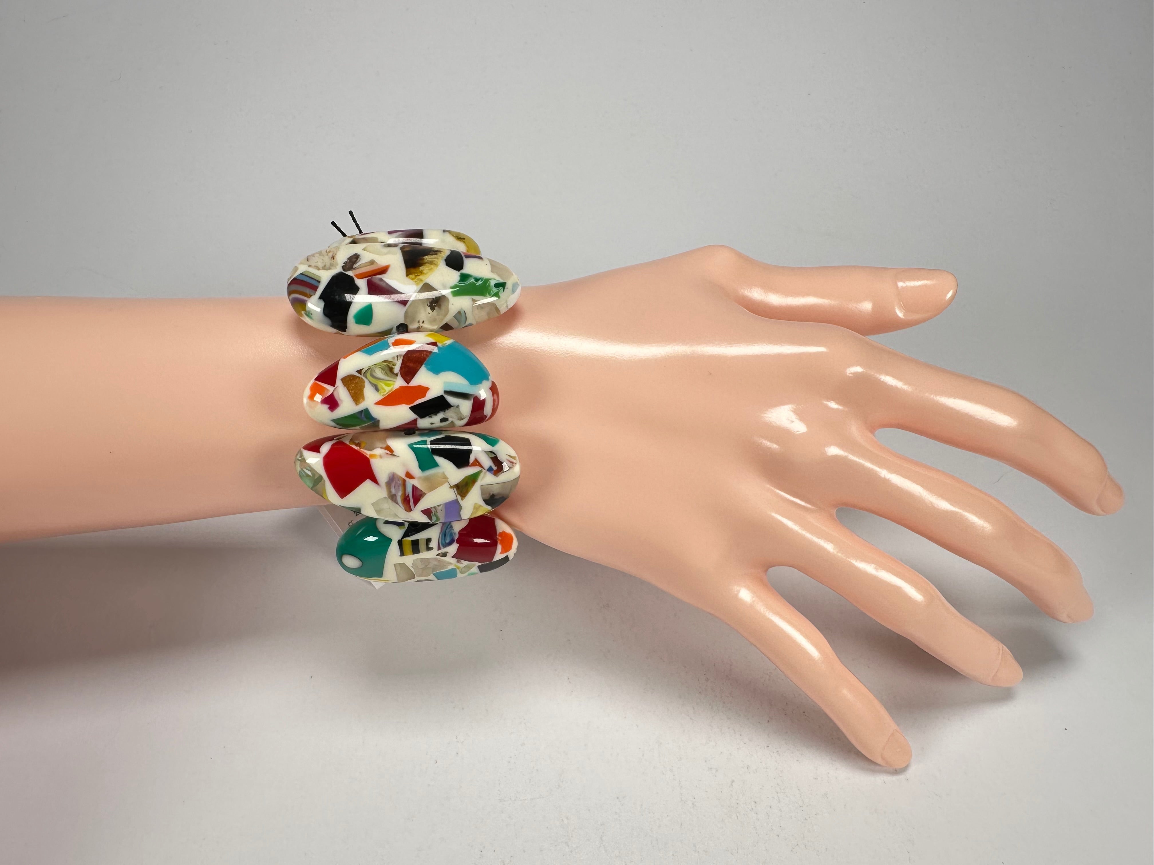 Sobral - Caillou Marfim "Onda" Elasticated Resin Bracelet ( 005329 )