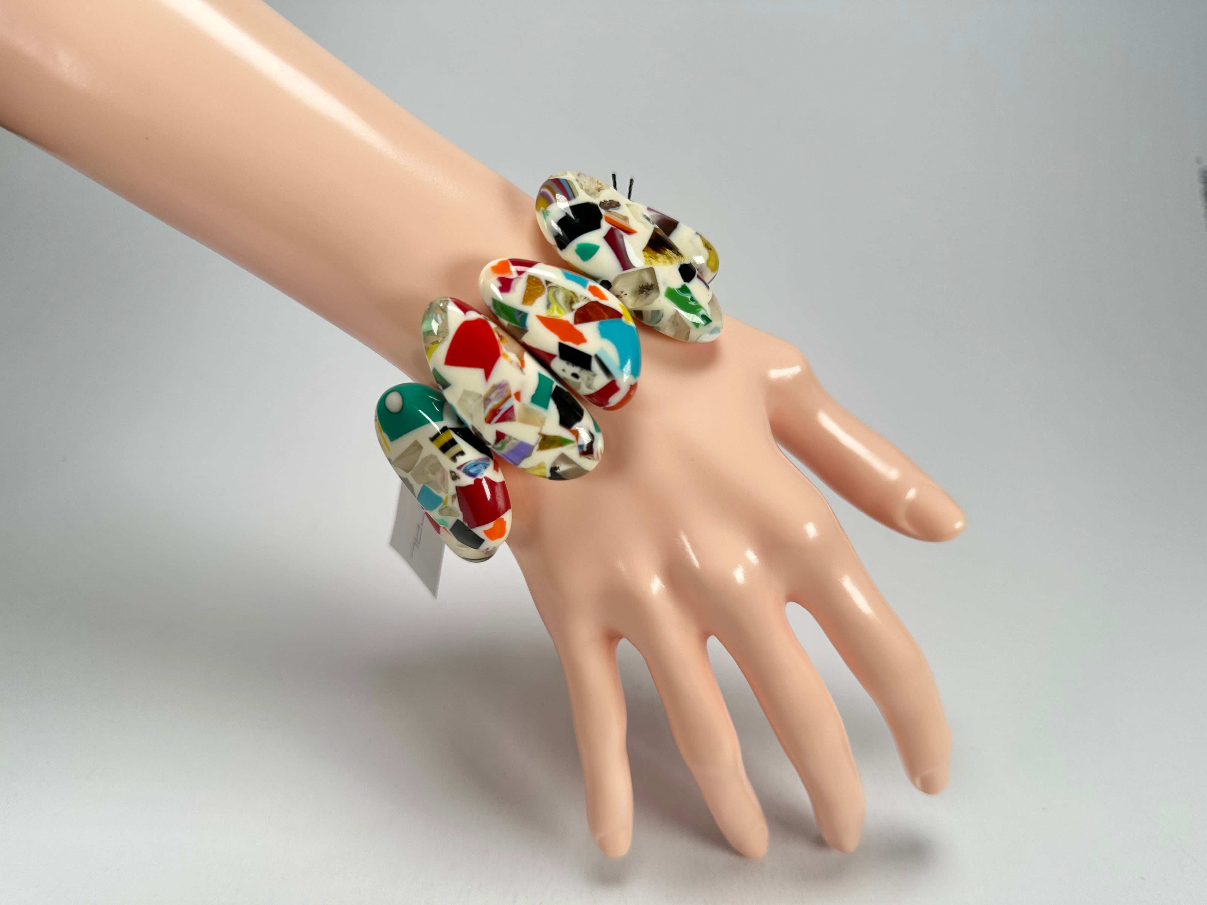 Sobral - Caillou Marfim "Onda" Elasticated Resin Bracelet ( 005329 )