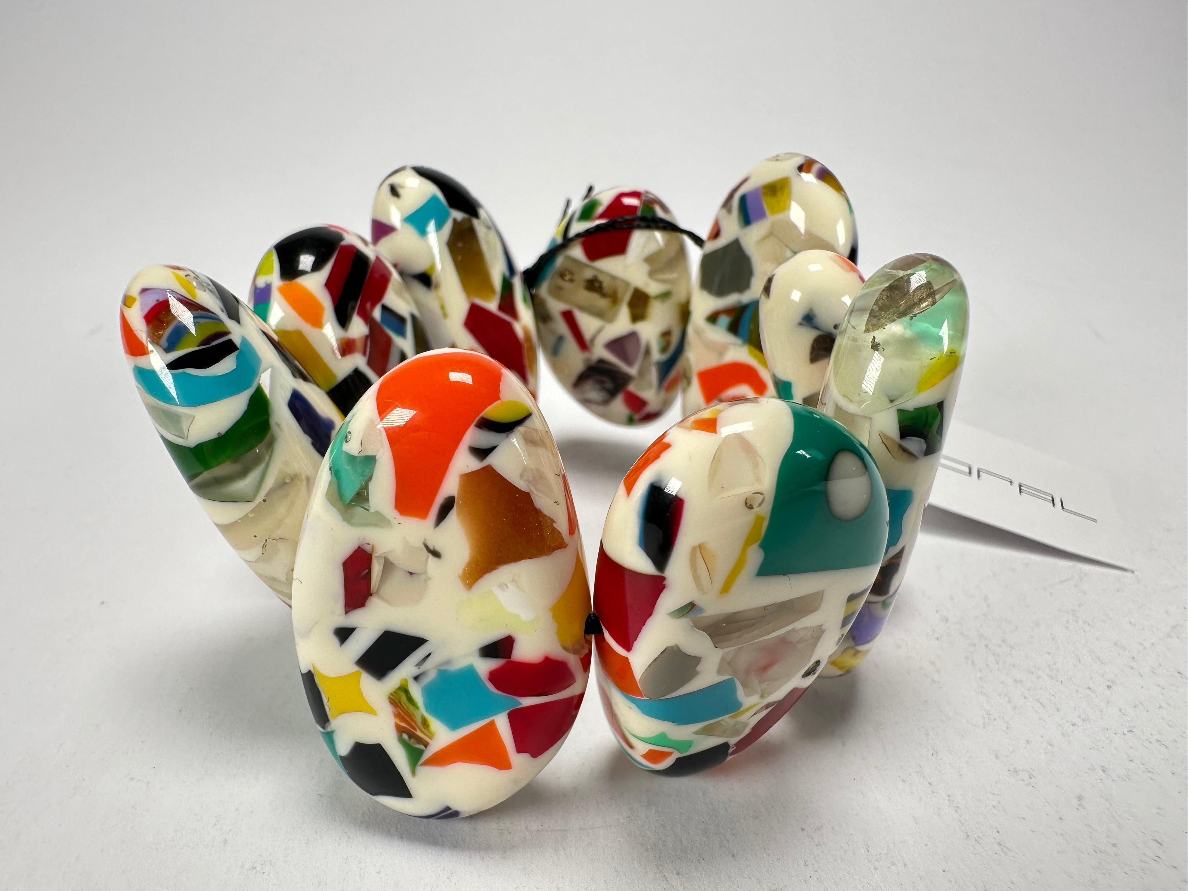 Sobral - Caillou Marfim "Onda" Elasticated Resin Bracelet ( 005329 )