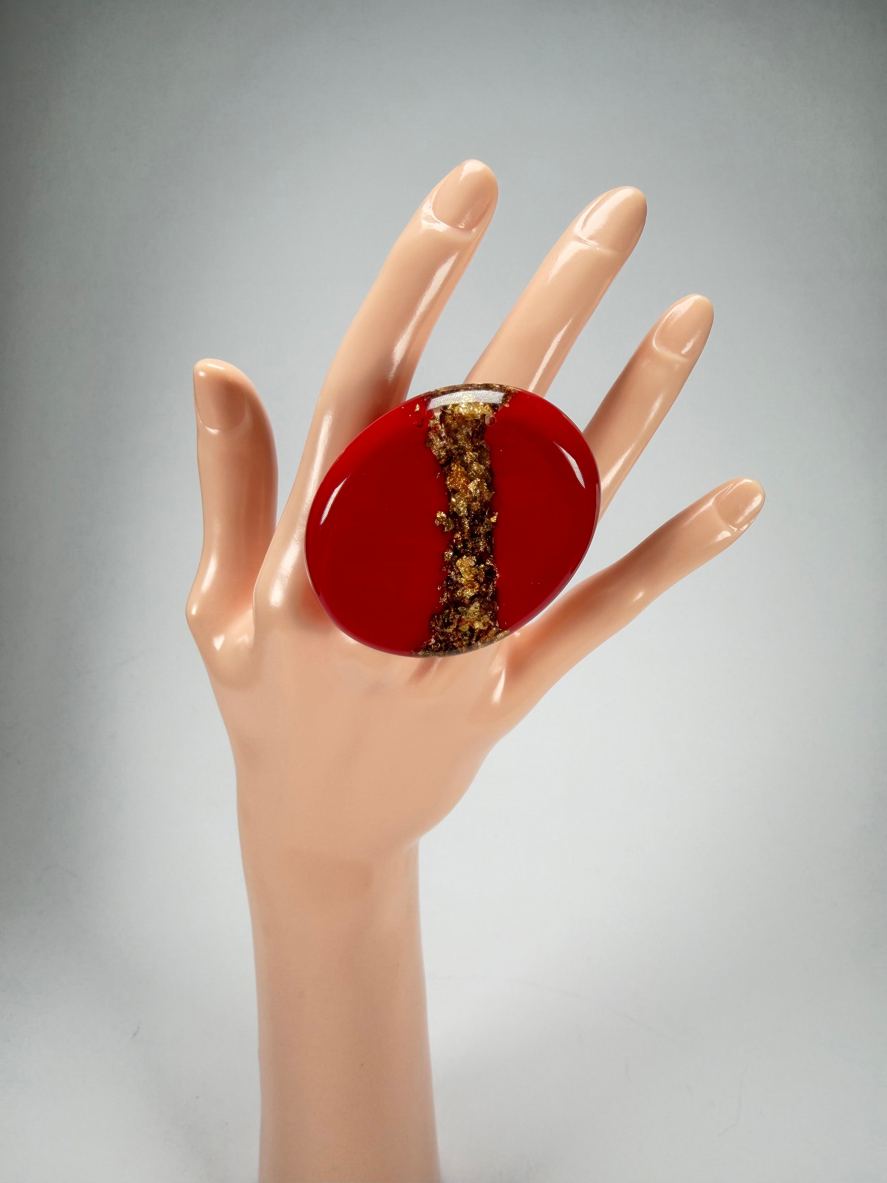 Sobral - Metalique "Munique" Orlando Red Resin Ring ( 005145 ) - Size UK U / US 10