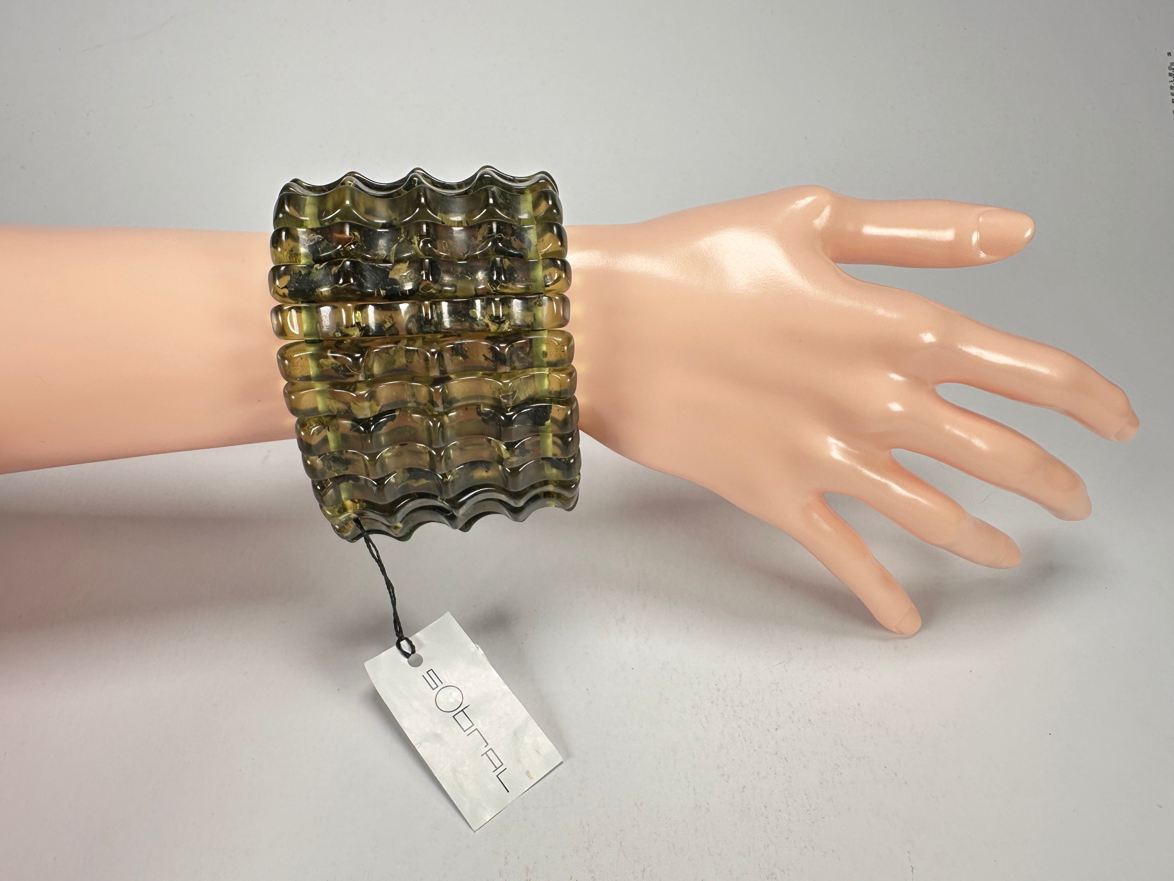 Sobral - "Swamp" Studio Creation Elasticated Resin Bracelet ( 000000 )