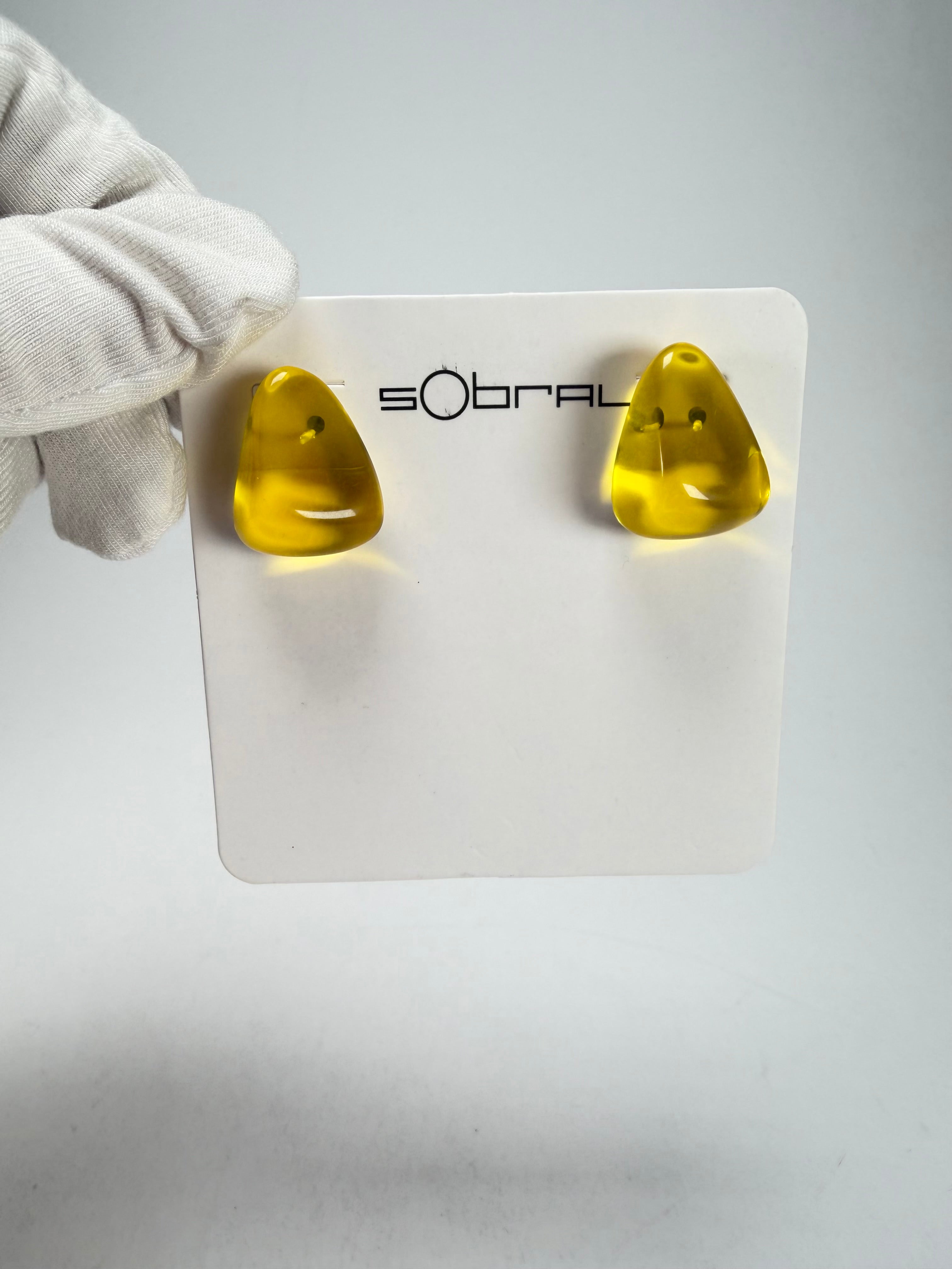 Sobral - Mix 2023 "Pequeno Diamante" Yellow Cristal Resin Earrings ( 003600 )