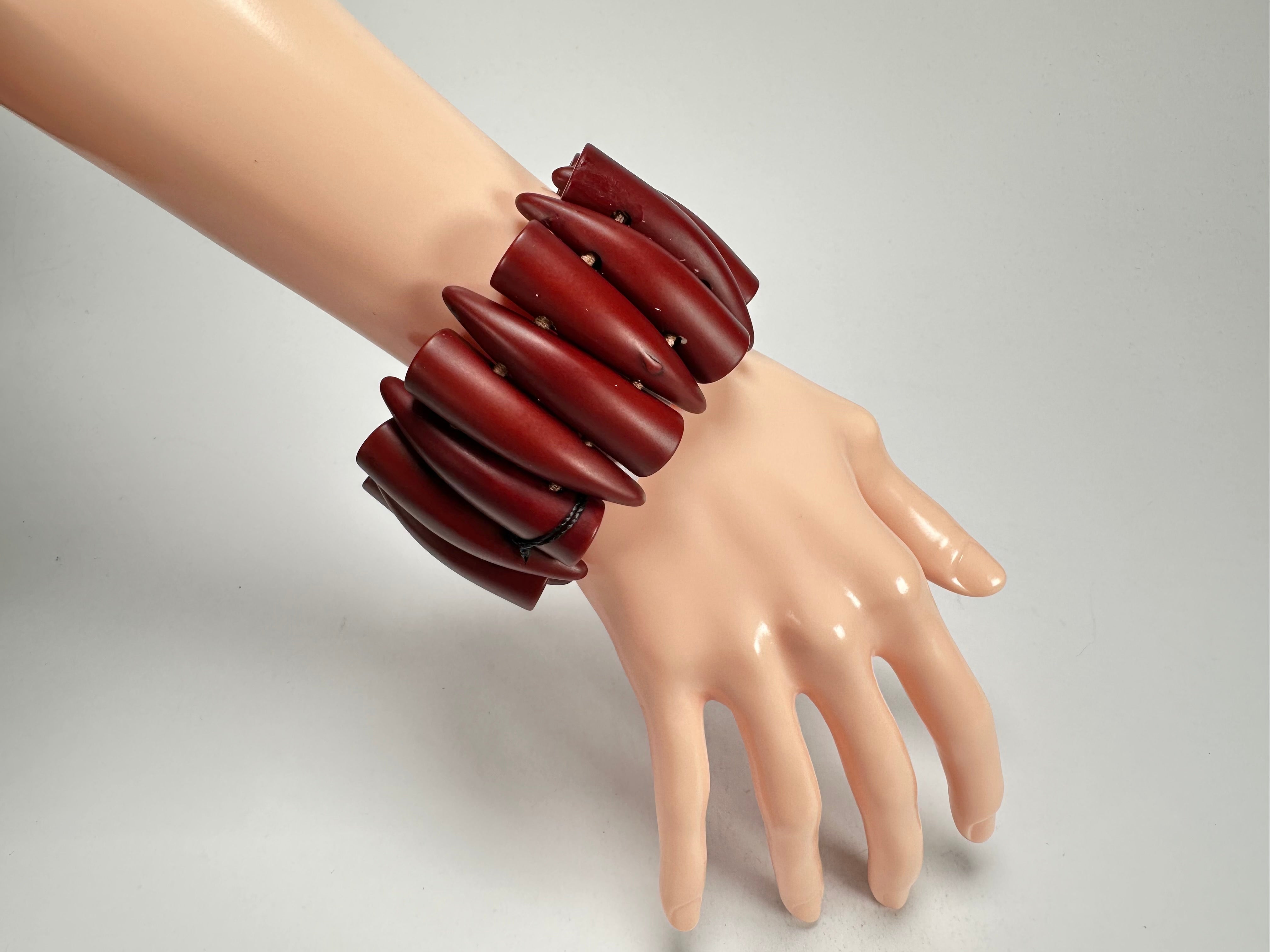Sobral - "Tusk" Studio Creation Dark Red Elasticated Resin Bracelet ( 000000 )