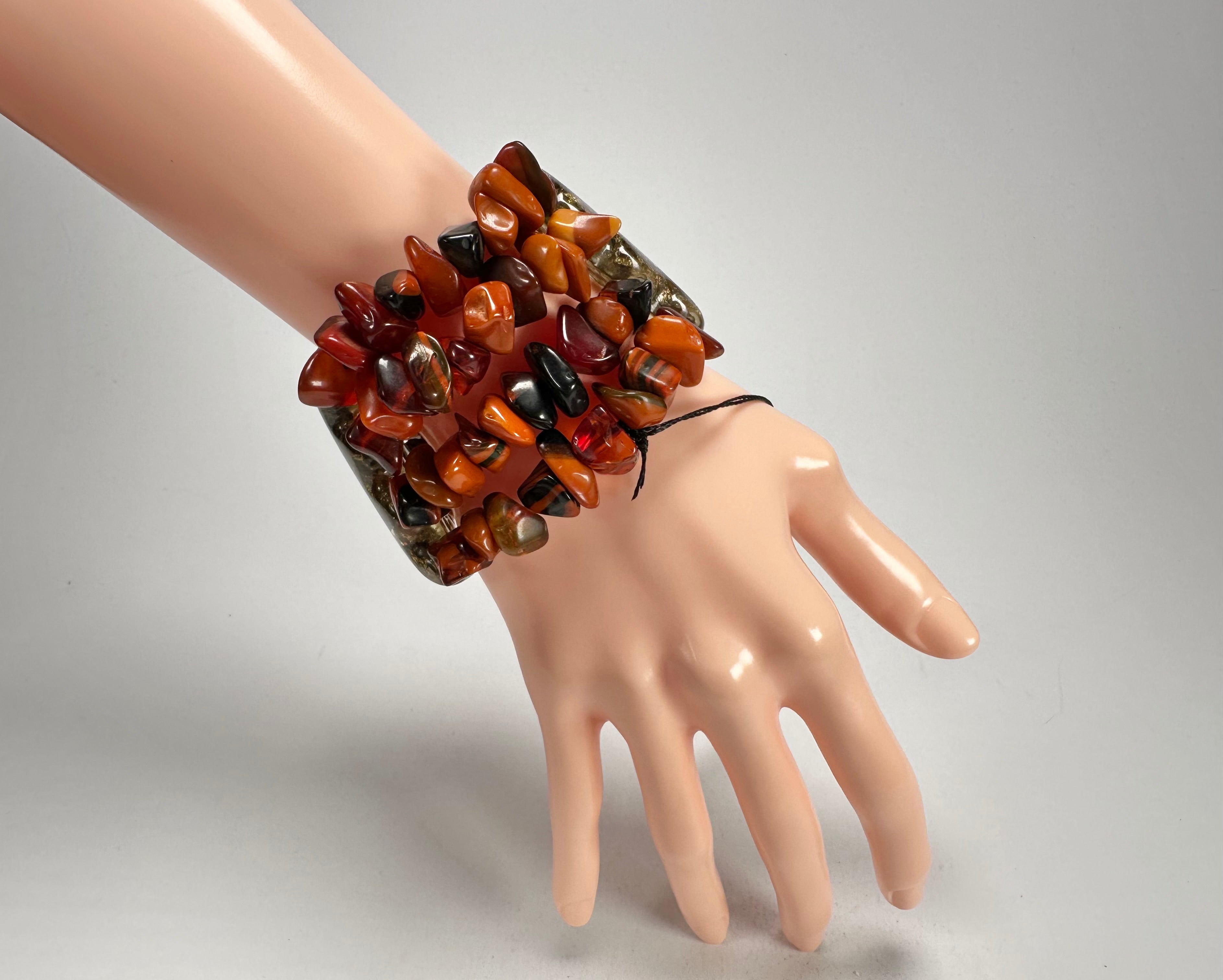 Sobral - Small Stone "Ilana" Elasticated Resin Bracelet ( 003544 )