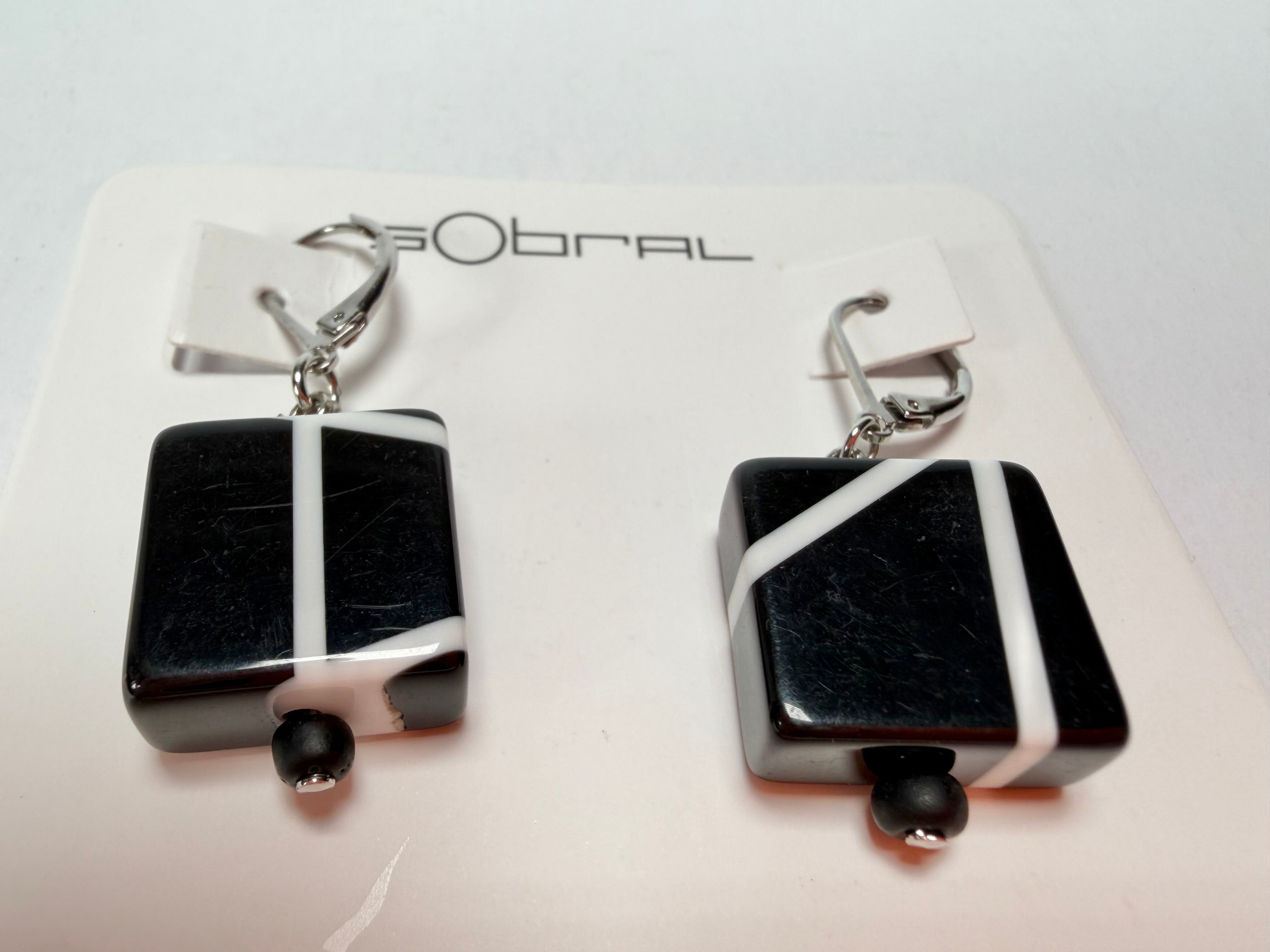 Sobral - Street "Atelie" Black Resin Earrings ( 005338 )