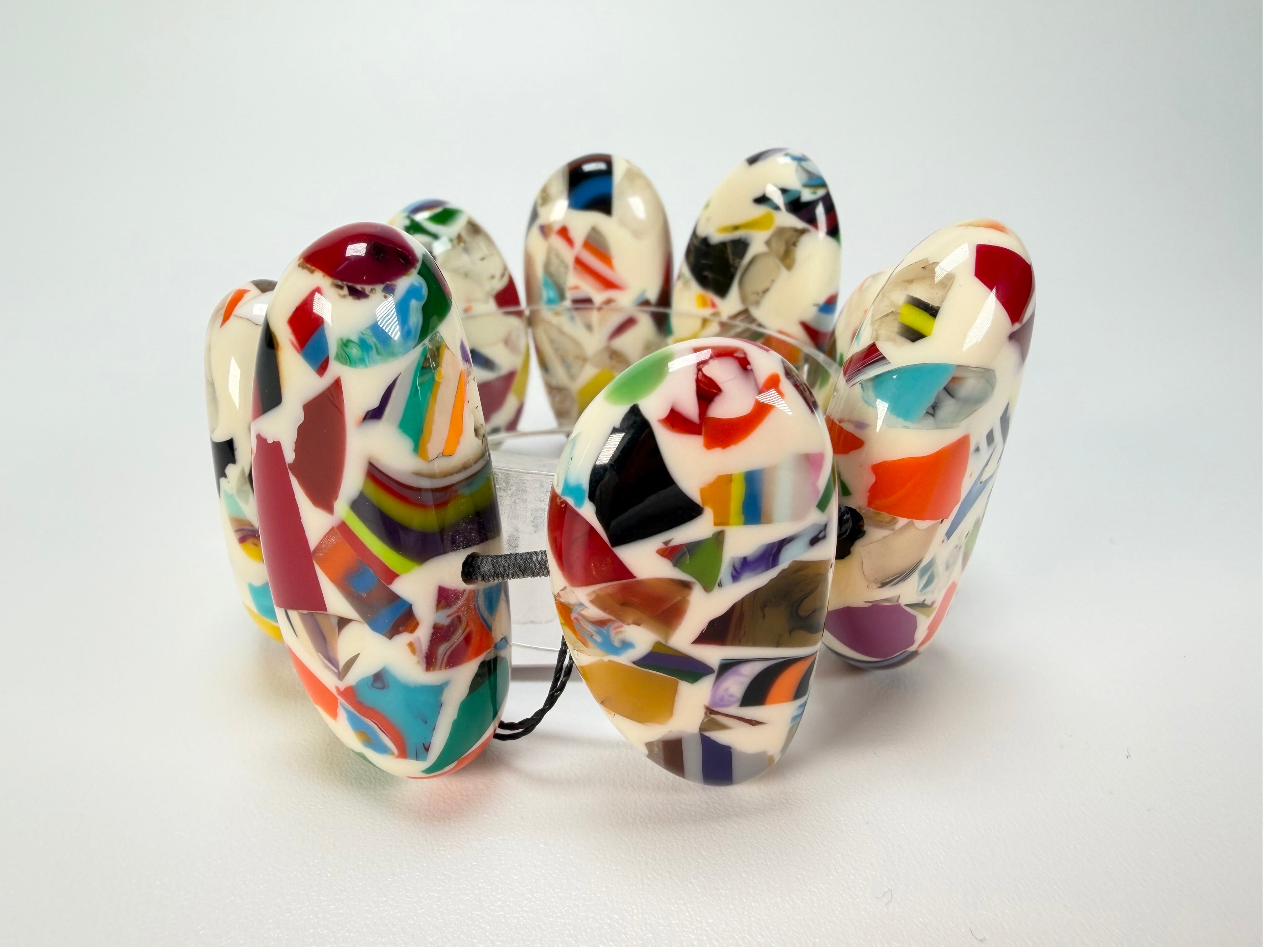 Sobral - Caillou Marfim "Onda" Elasticated Resin Bracelet ( 005329 )