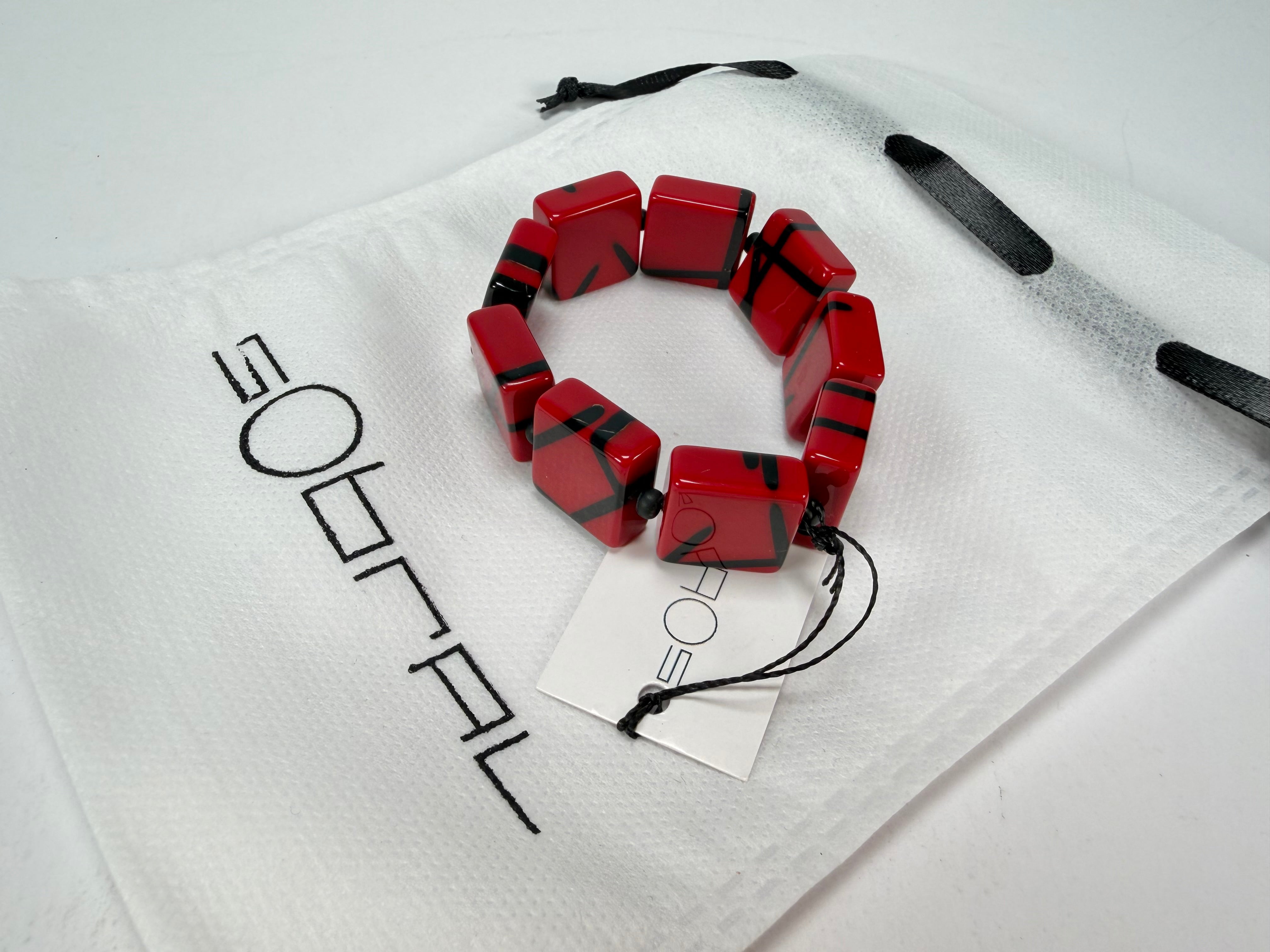 Sobral - Street "Atelie" Red Resin Bracelet ( 004706 )