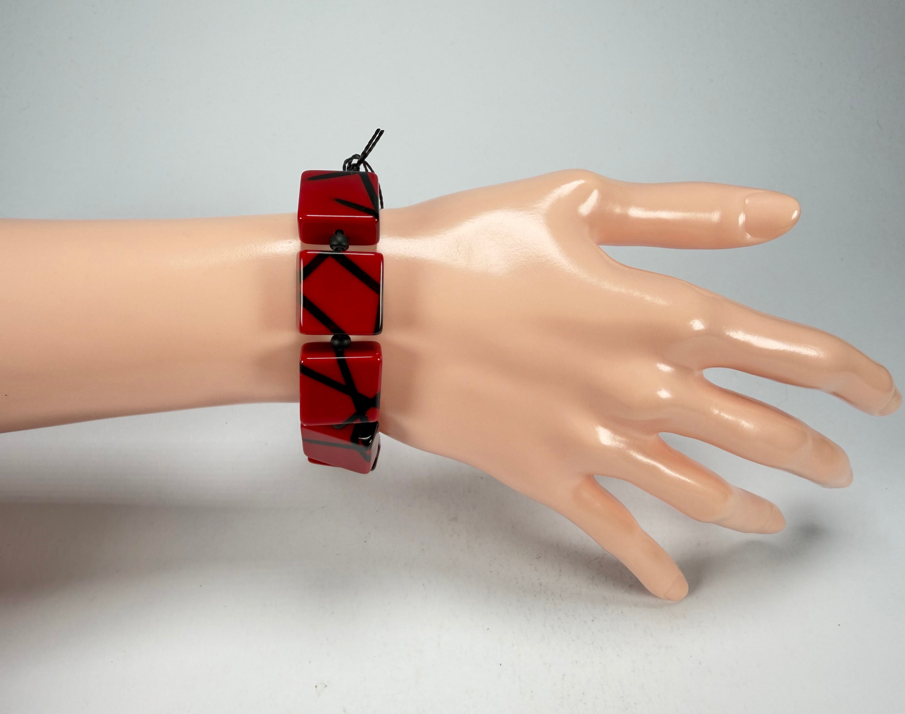 Sobral - Street "Atelie" Red Resin Bracelet ( 004706 )