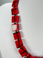 Sobral - Street "Catedral" Red Resin Necklace ( 004311 )