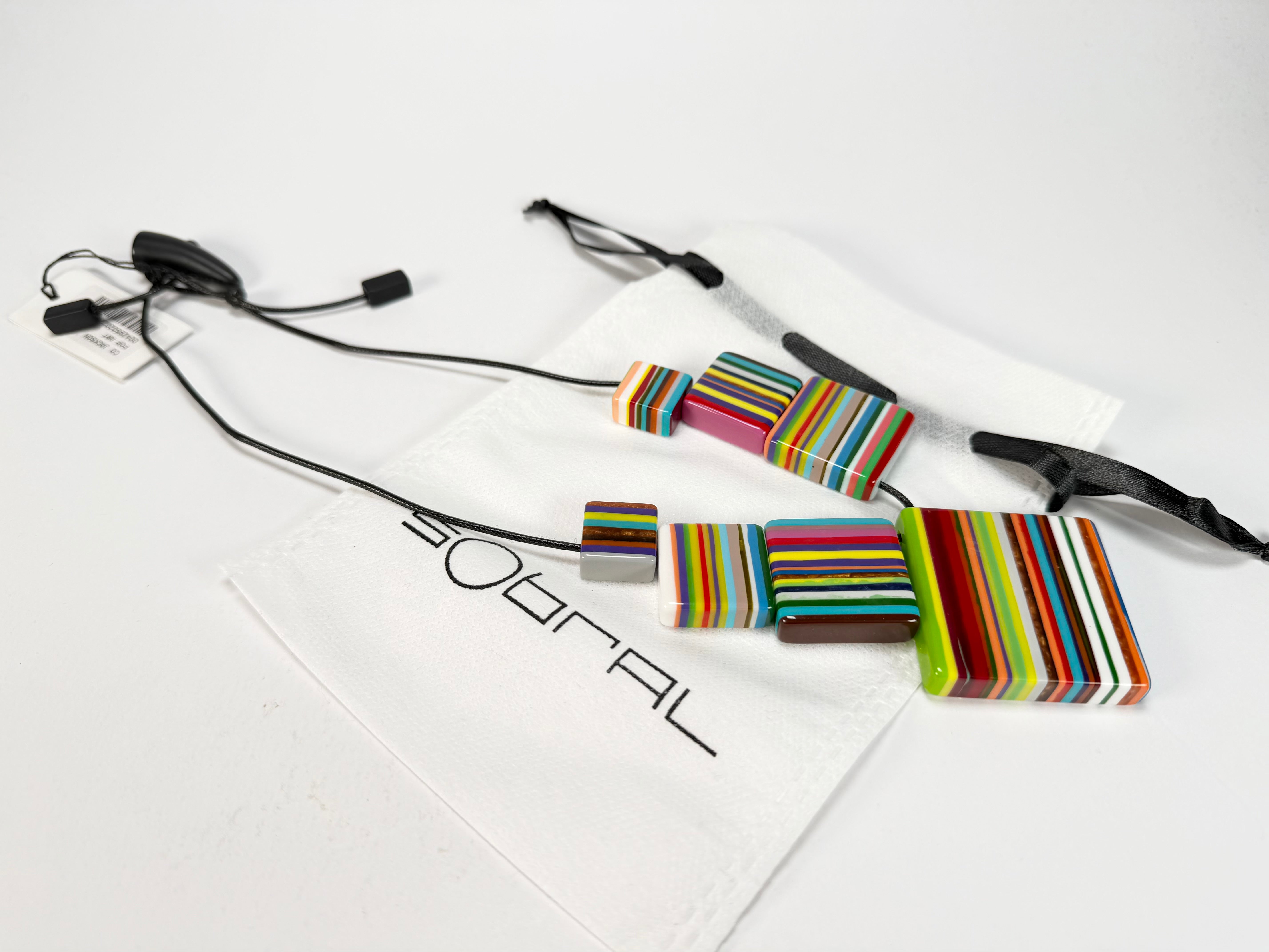 Sobral - Pop Art "Jackson" Resin Necklace ( 004295 )