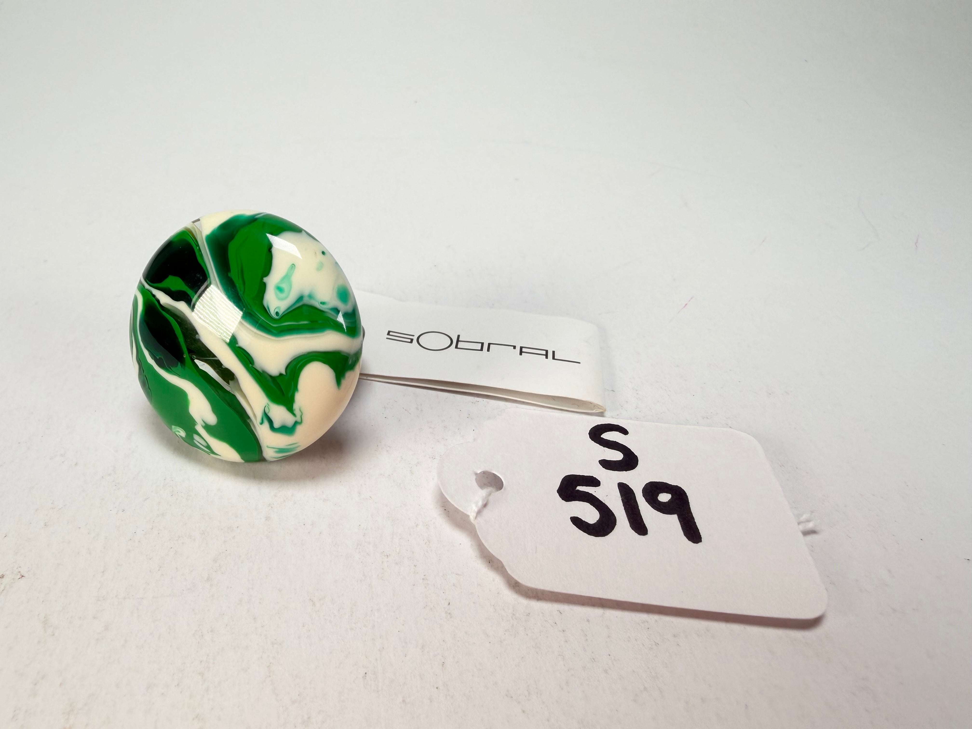Sobral - Onda Verde "Onda Circle" Green Resin Ring ( 005324 ) - Size UK Q / US 8