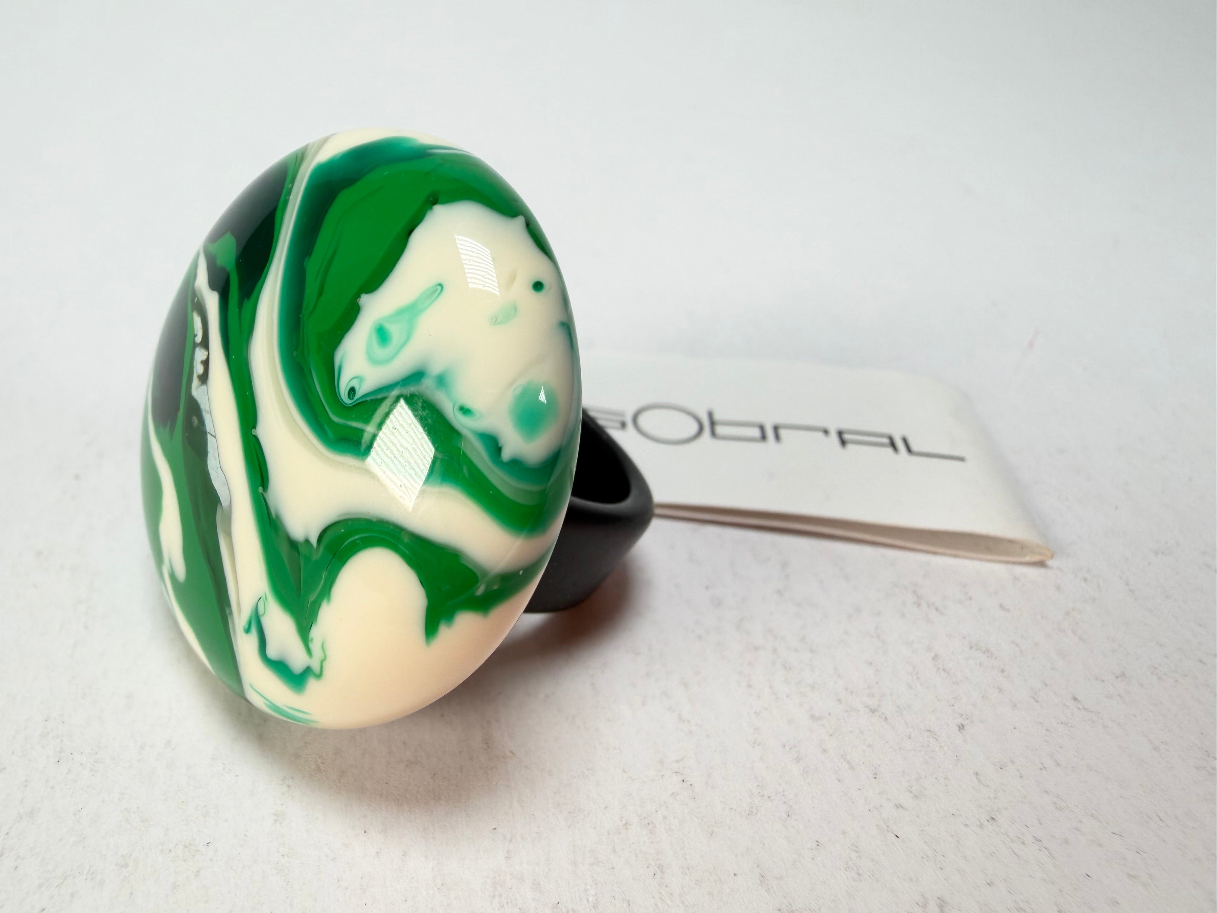 Sobral - Onda Verde "Onda Circle" Green Resin Ring ( 005324 ) - Size UK Q / US 8