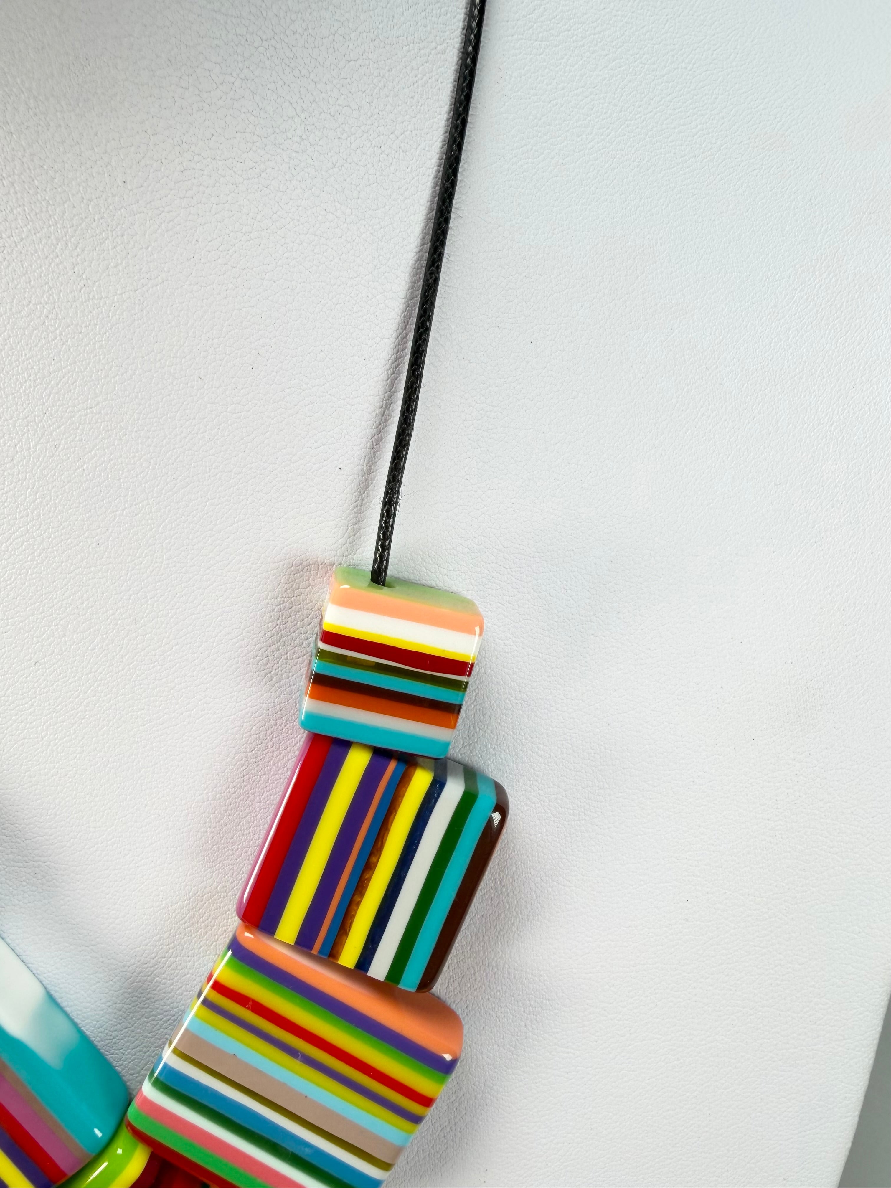 Sobral - Pop Art "Jackson" Resin Necklace ( 004295 )