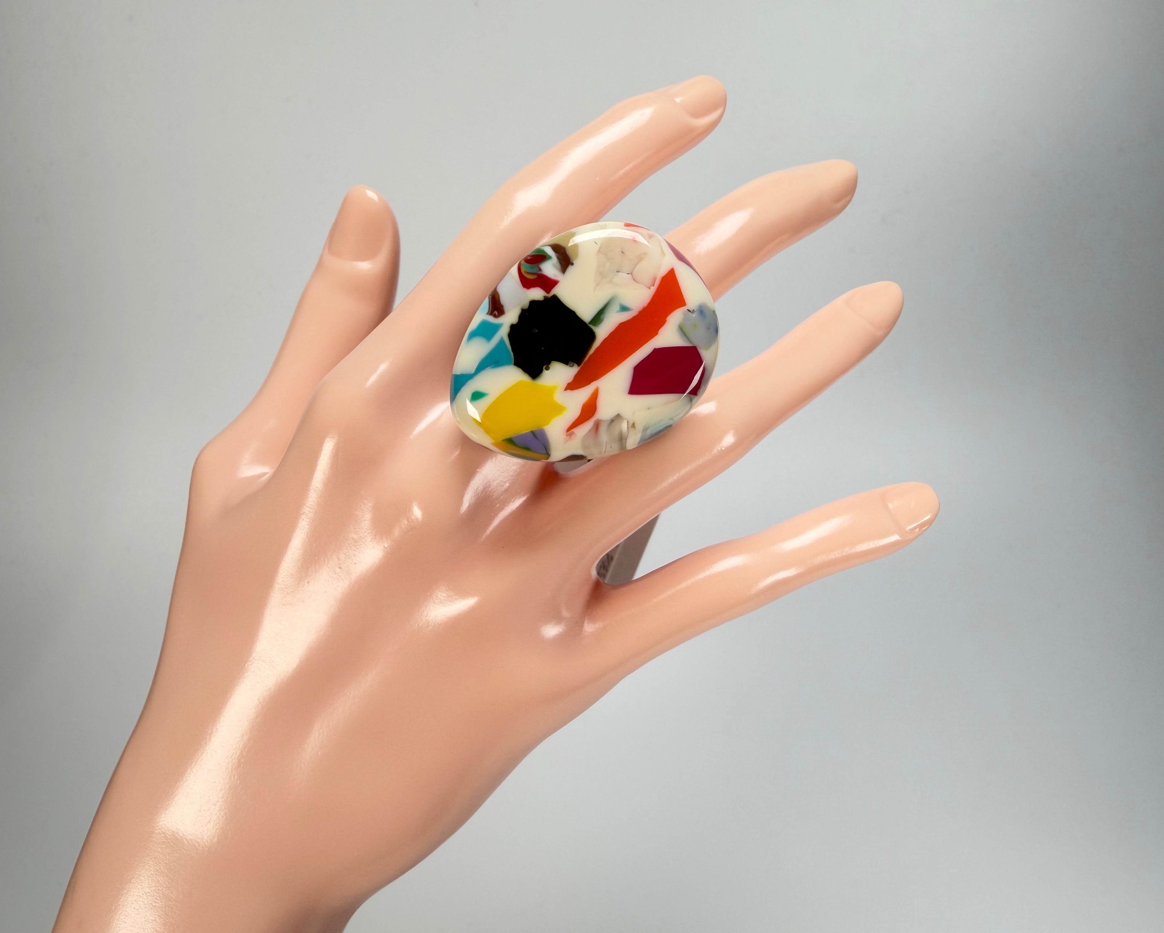 Sobral - Caillou Marfim "Poesia" Resin Ring ( 003597 ) - Size UK U  / US 10.5