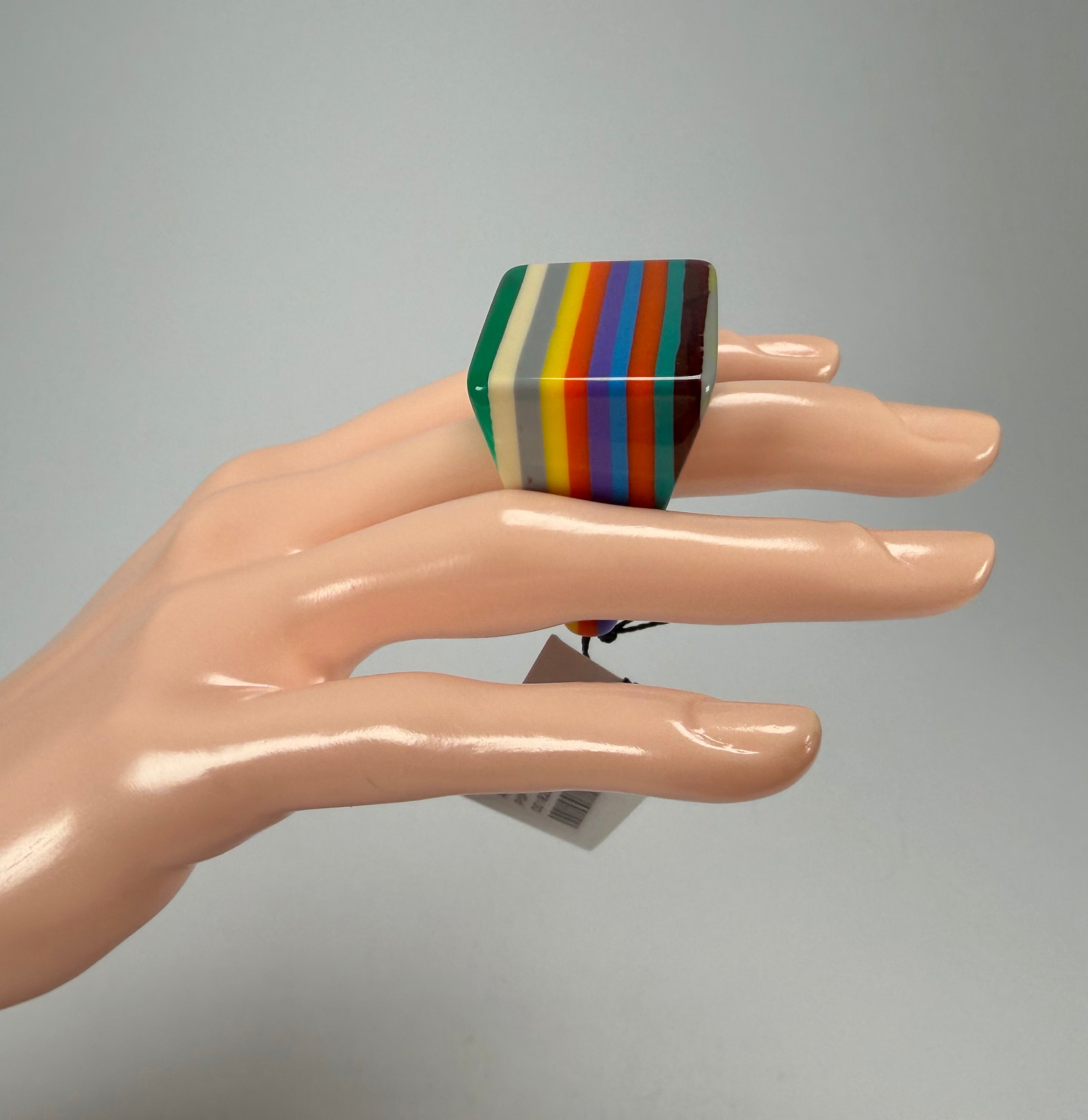 Sobral - Pop Art "Carre" Resin Ring ( 001828 ) - Size UK R / US 9