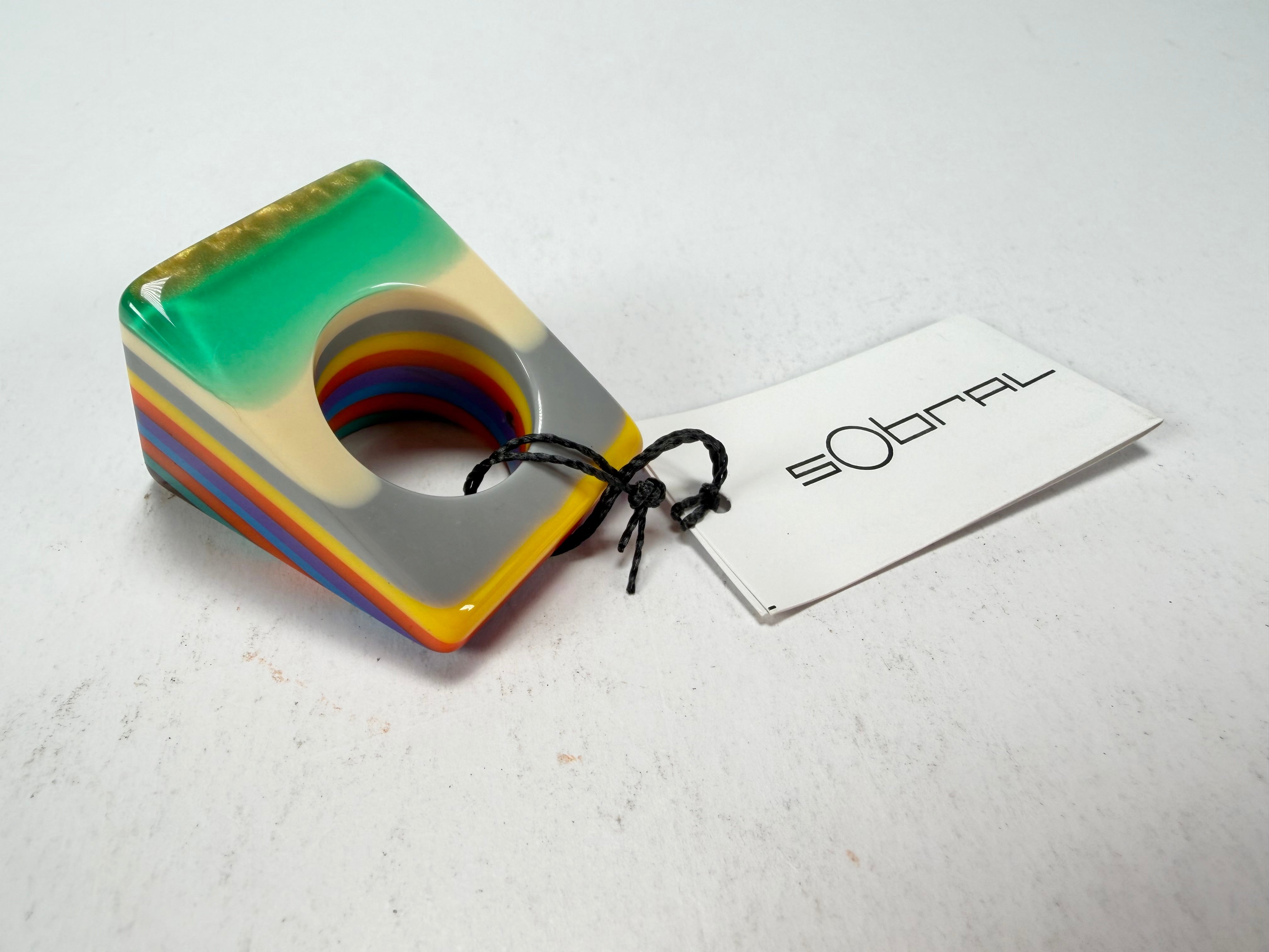 Sobral - Pop Art "Carre" Resin Ring ( 001828 ) - Size UK R / US 9