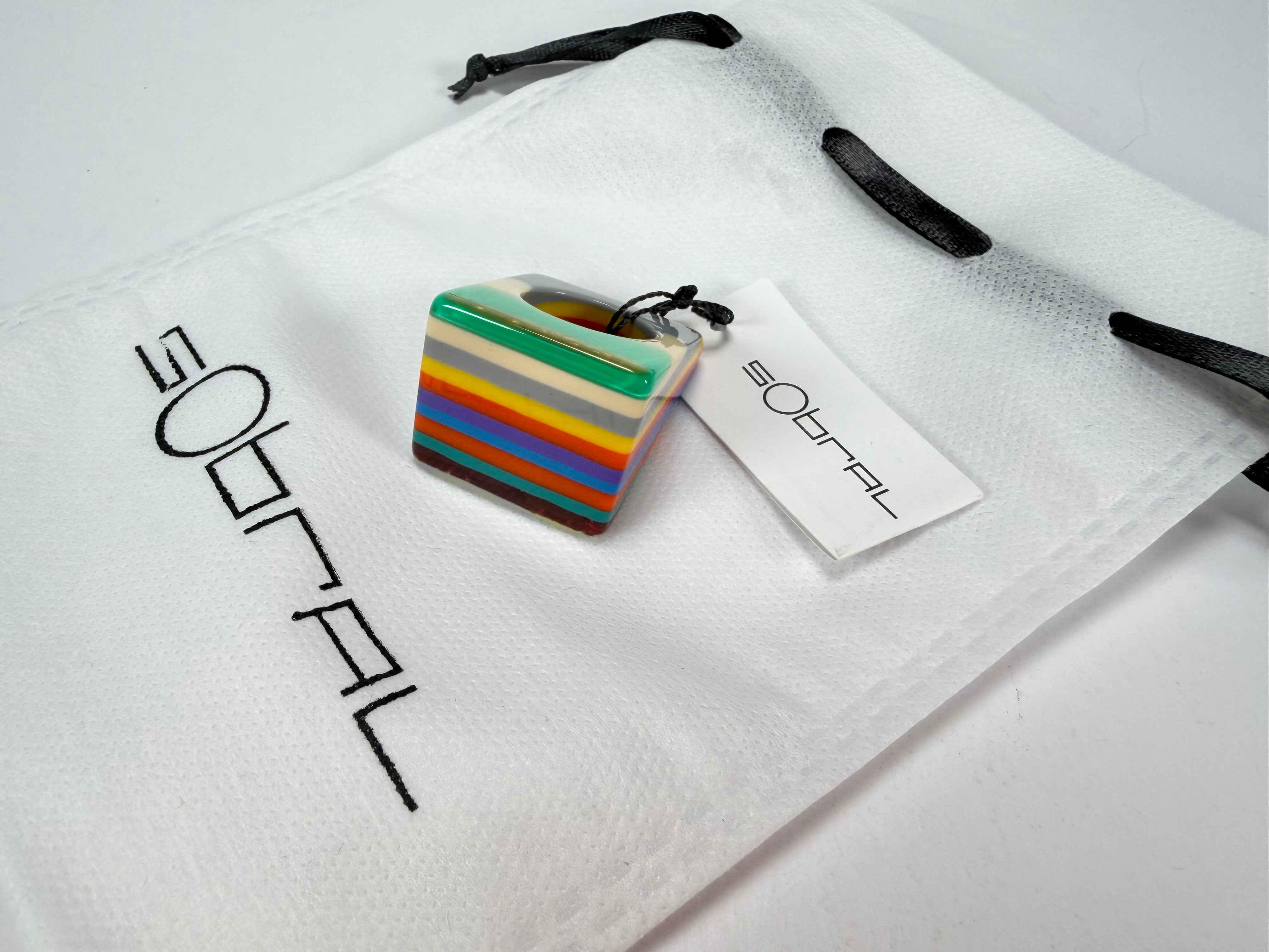 Sobral - Pop Art "Carre" Resin Ring ( 001828 ) - Size UK R / US 9