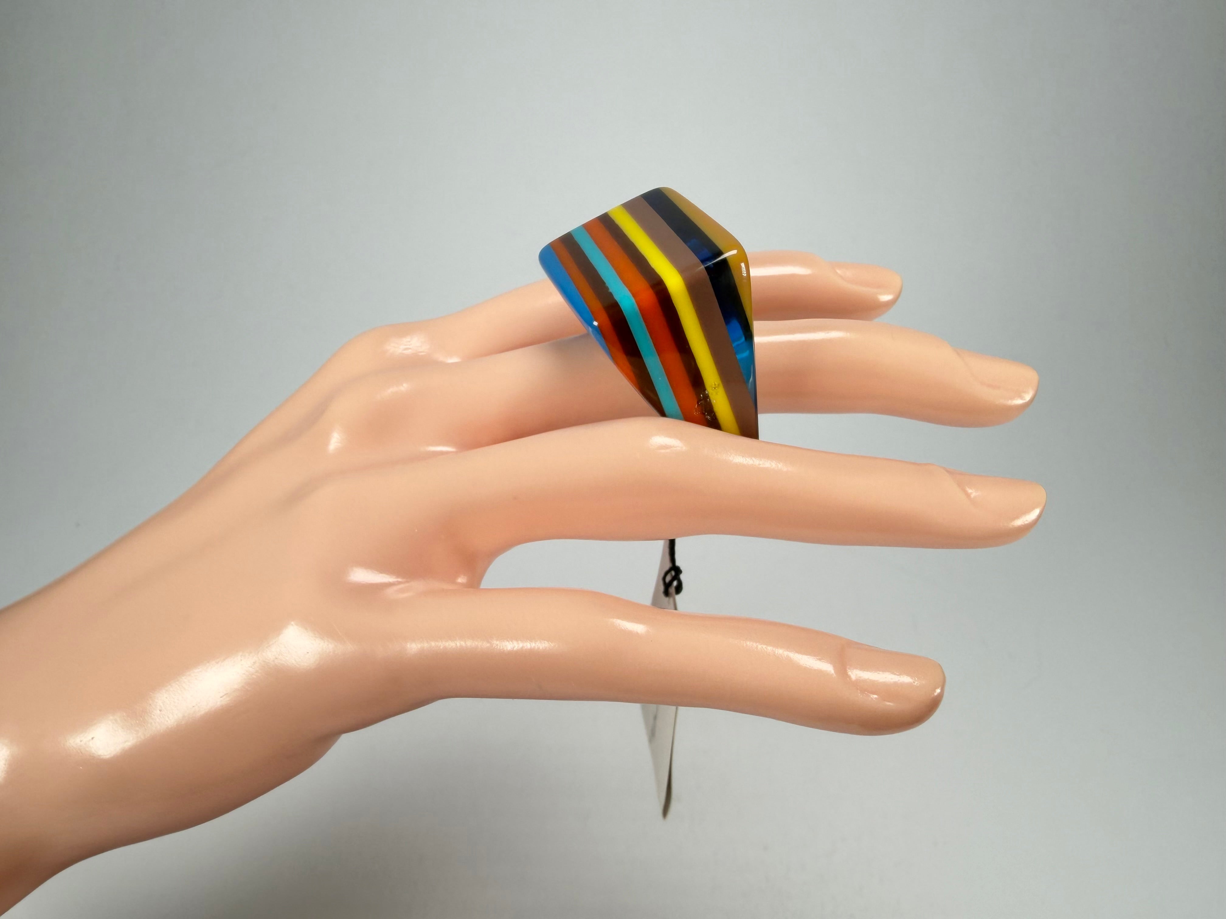 Sobral - Pop Art "Carre" Resin Ring ( 001828 ) - Size UK S / US 9