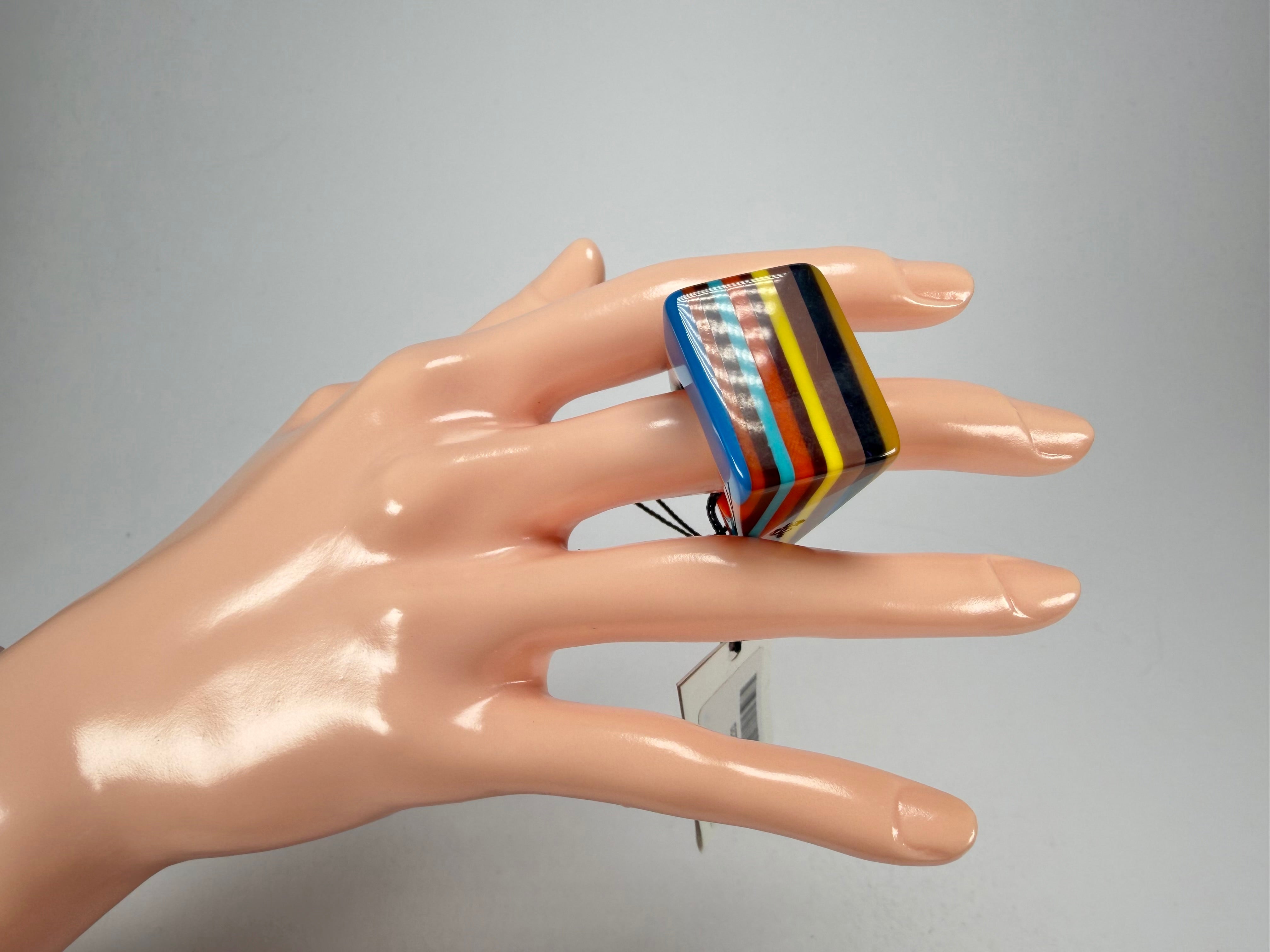 Sobral - Pop Art "Carre" Resin Ring ( 001828 ) - Size UK S / US 9