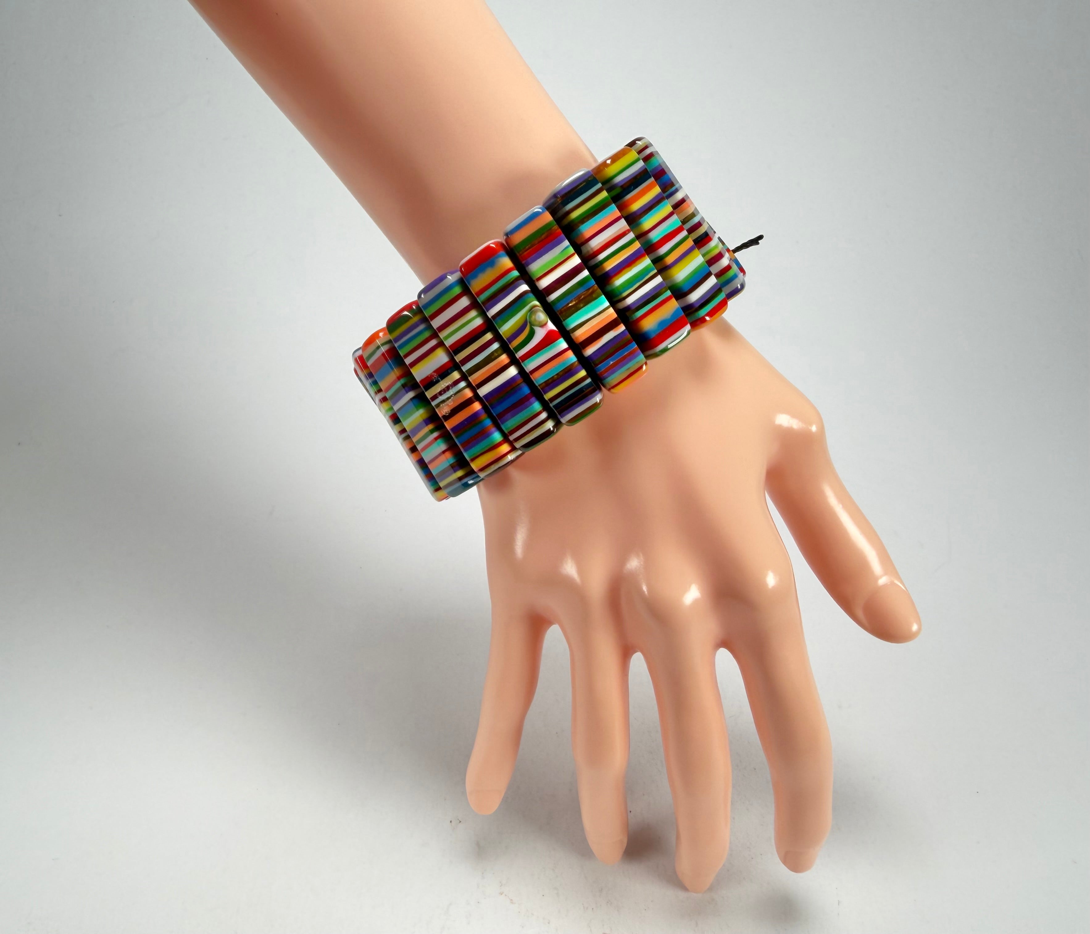 Sobral - Pop Art "Studio Creation" Elasticated Resin Bracelet ( 000000 )