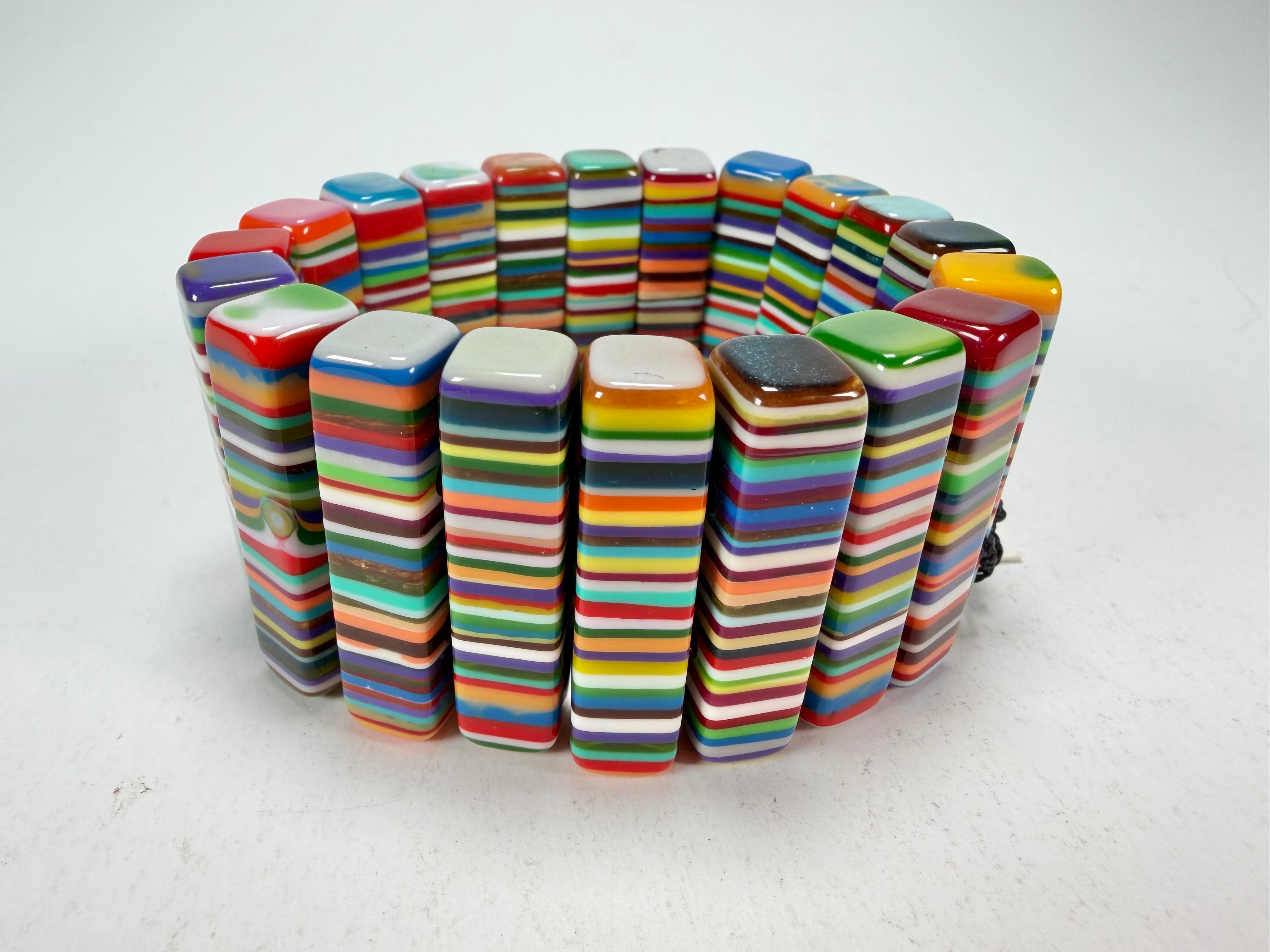 Sobral - Pop Art "Studio Creation" Elasticated Resin Bracelet ( 000000 )