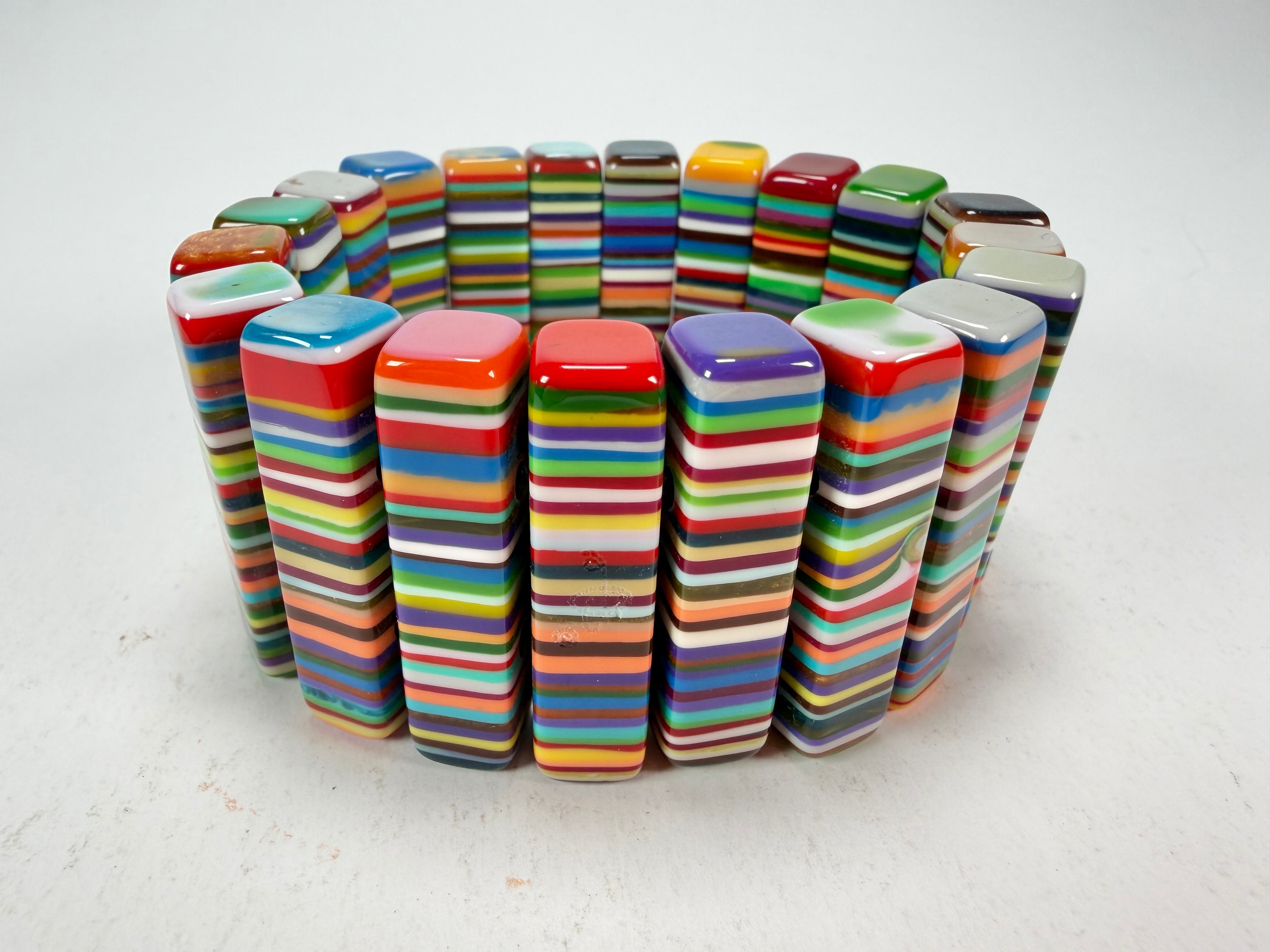 Sobral - Pop Art "Studio Creation" Elasticated Resin Bracelet ( 000000 )