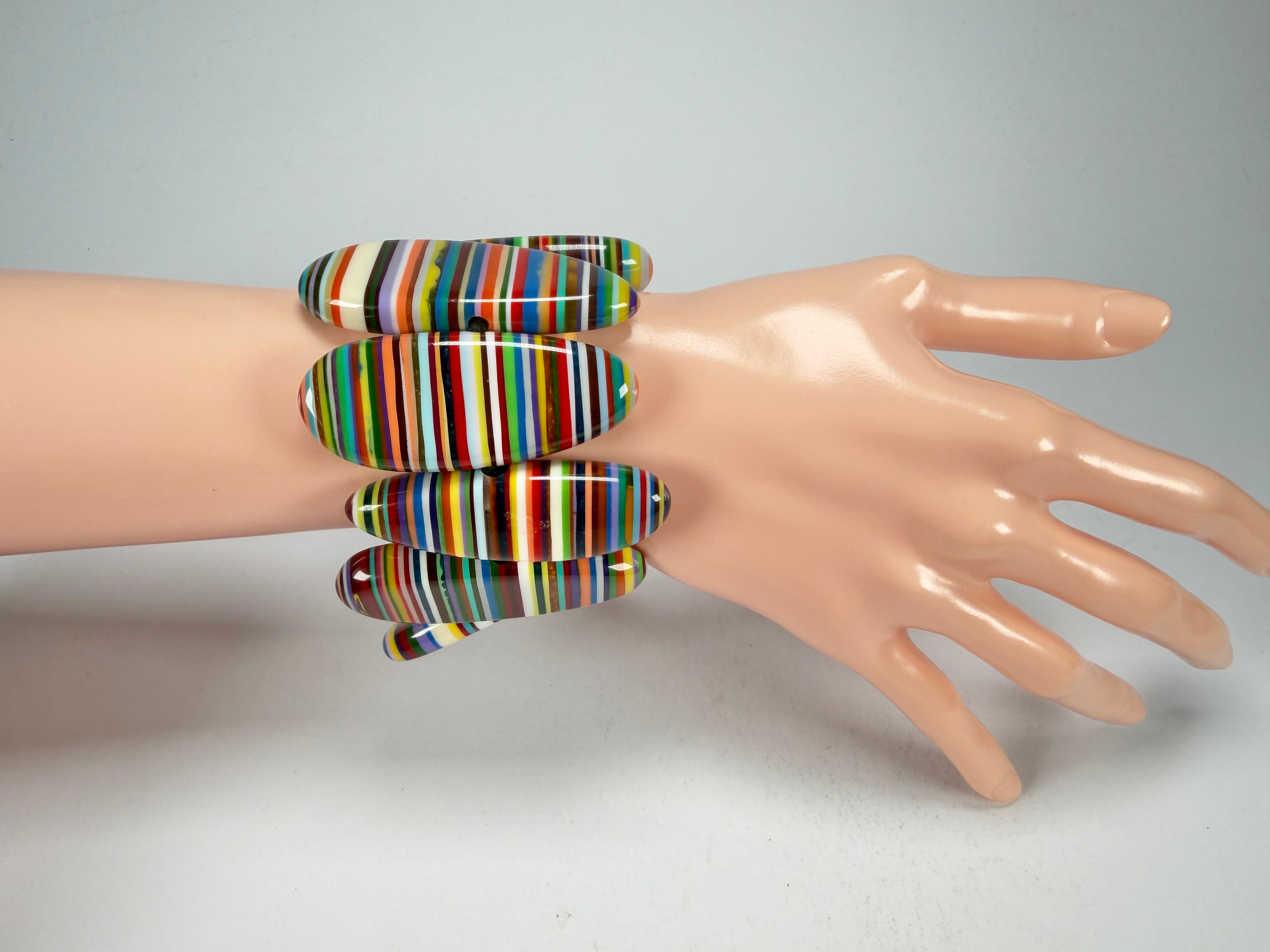 Sobral - Pop Art "Pipe" Elasticated Resin Bracelet ( 005424 )