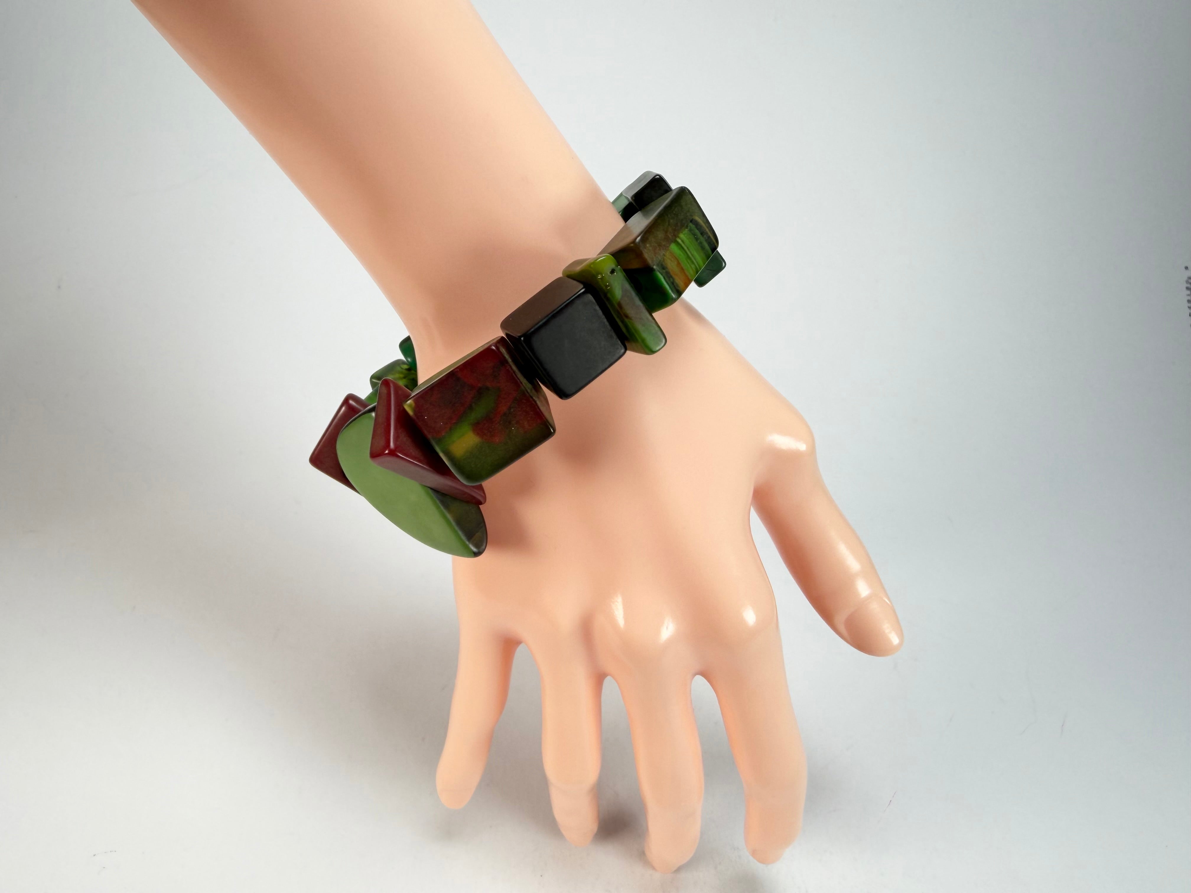 Sobral - Indiana "Verde Escuro" Dark Green Mix Elasticated Resin Bracelet ( 000210 )