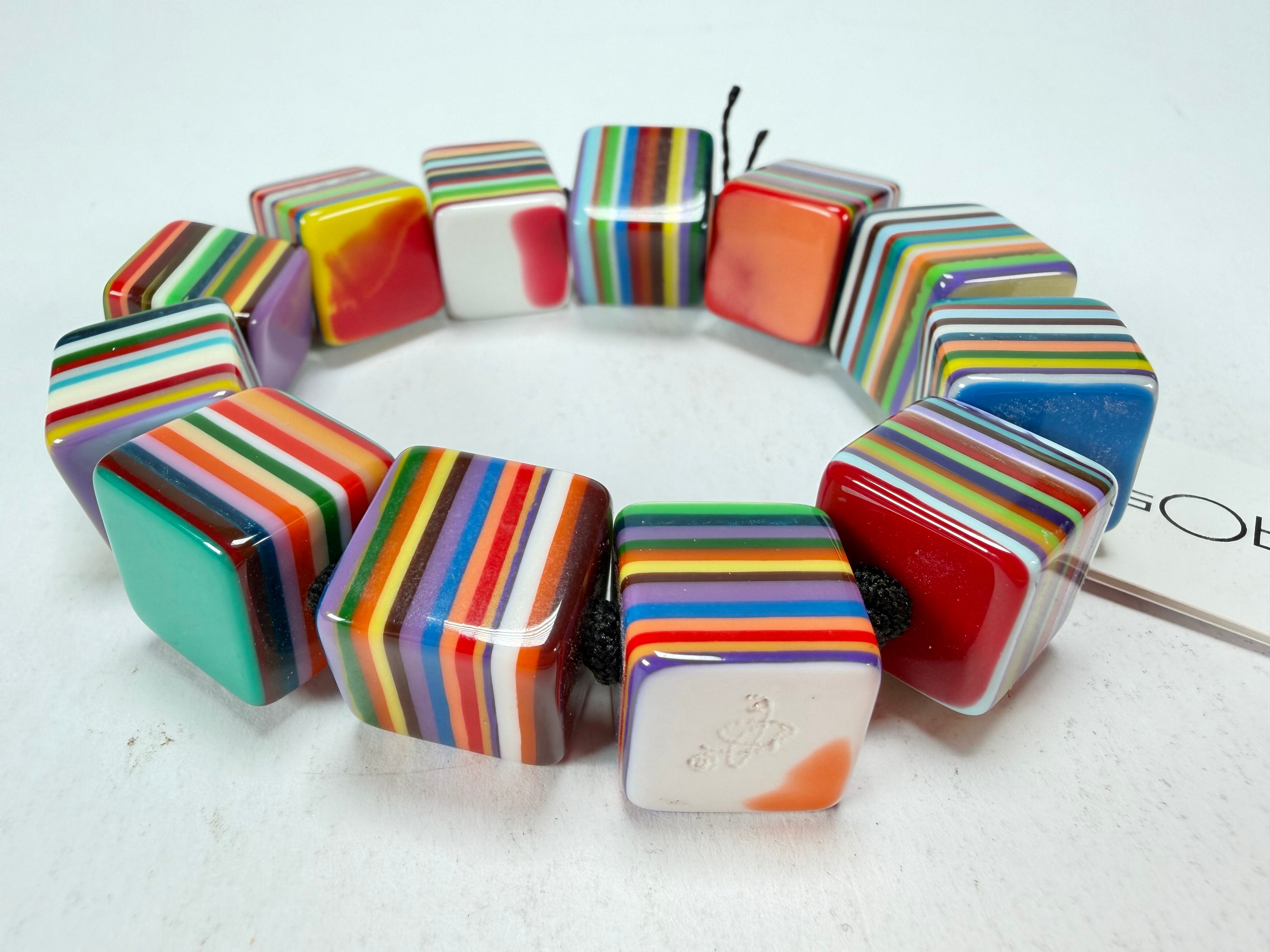 Sobral - Pop Art "Popinho" Small Cubes Elasticated Resin Bracelet ( 000224 )