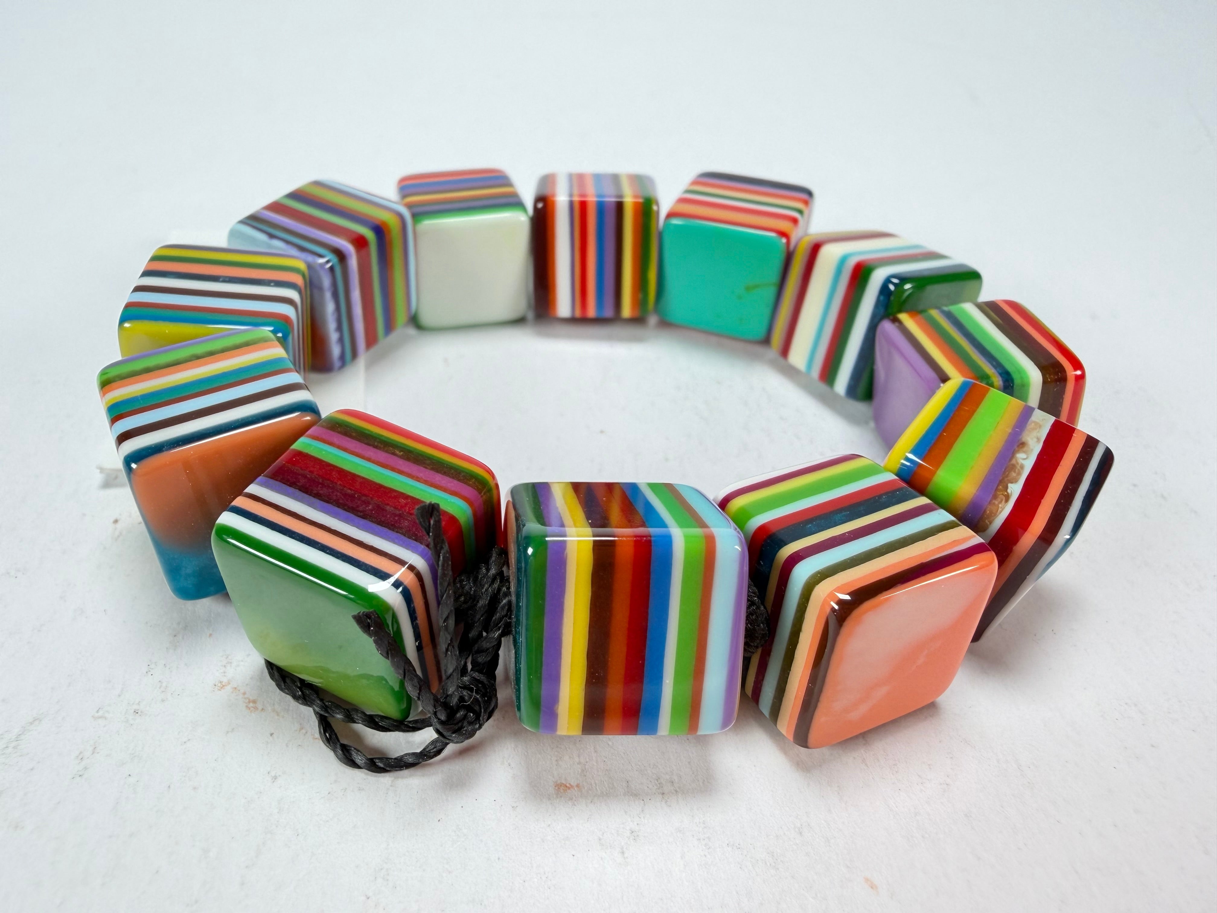 Sobral - Pop Art "Popinho" Small Cubes Elasticated Resin Bracelet ( 000224 )