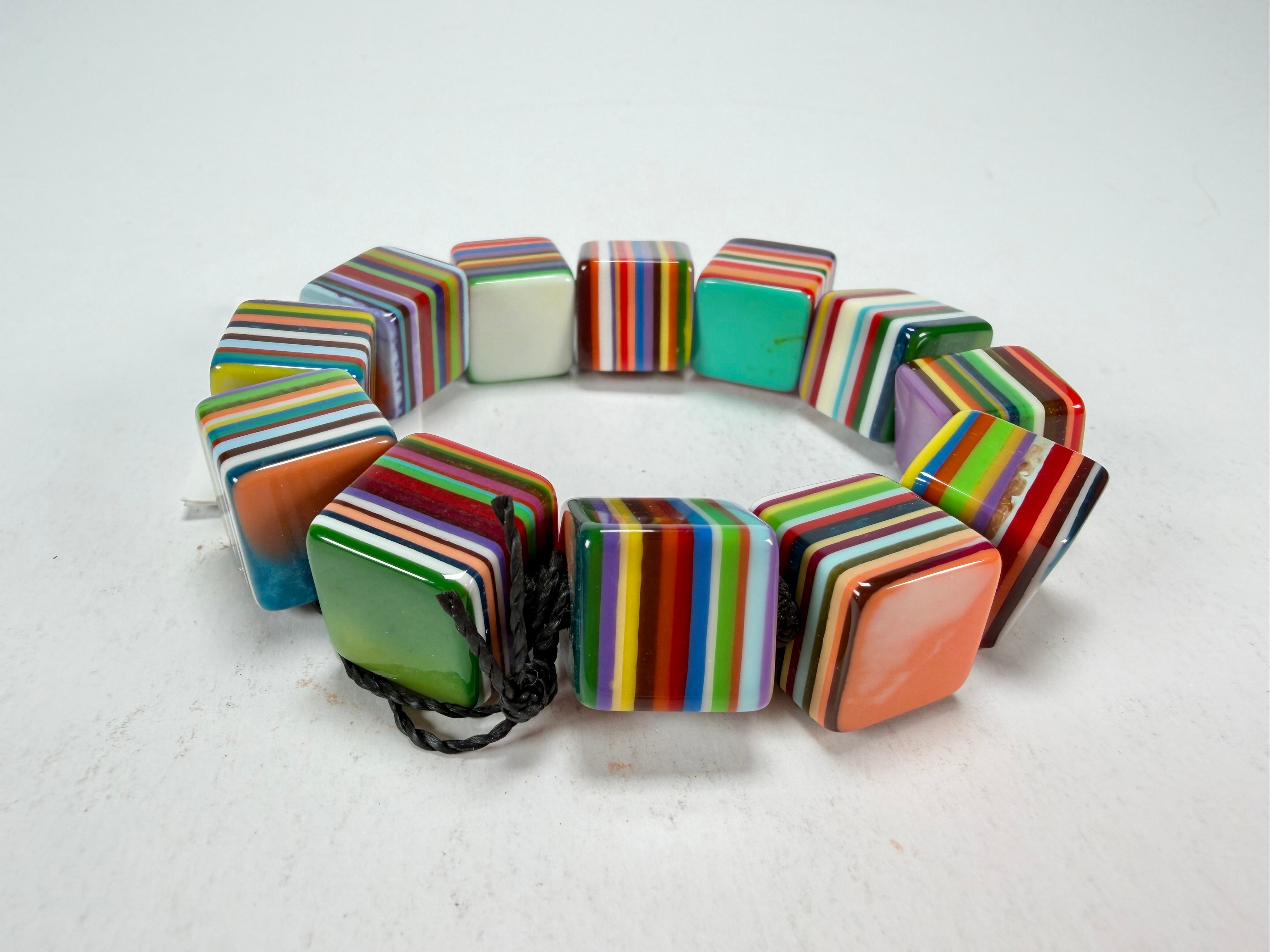 Sobral - Pop Art "Popinho" Small Cubes Elasticated Resin Bracelet ( 000224 )