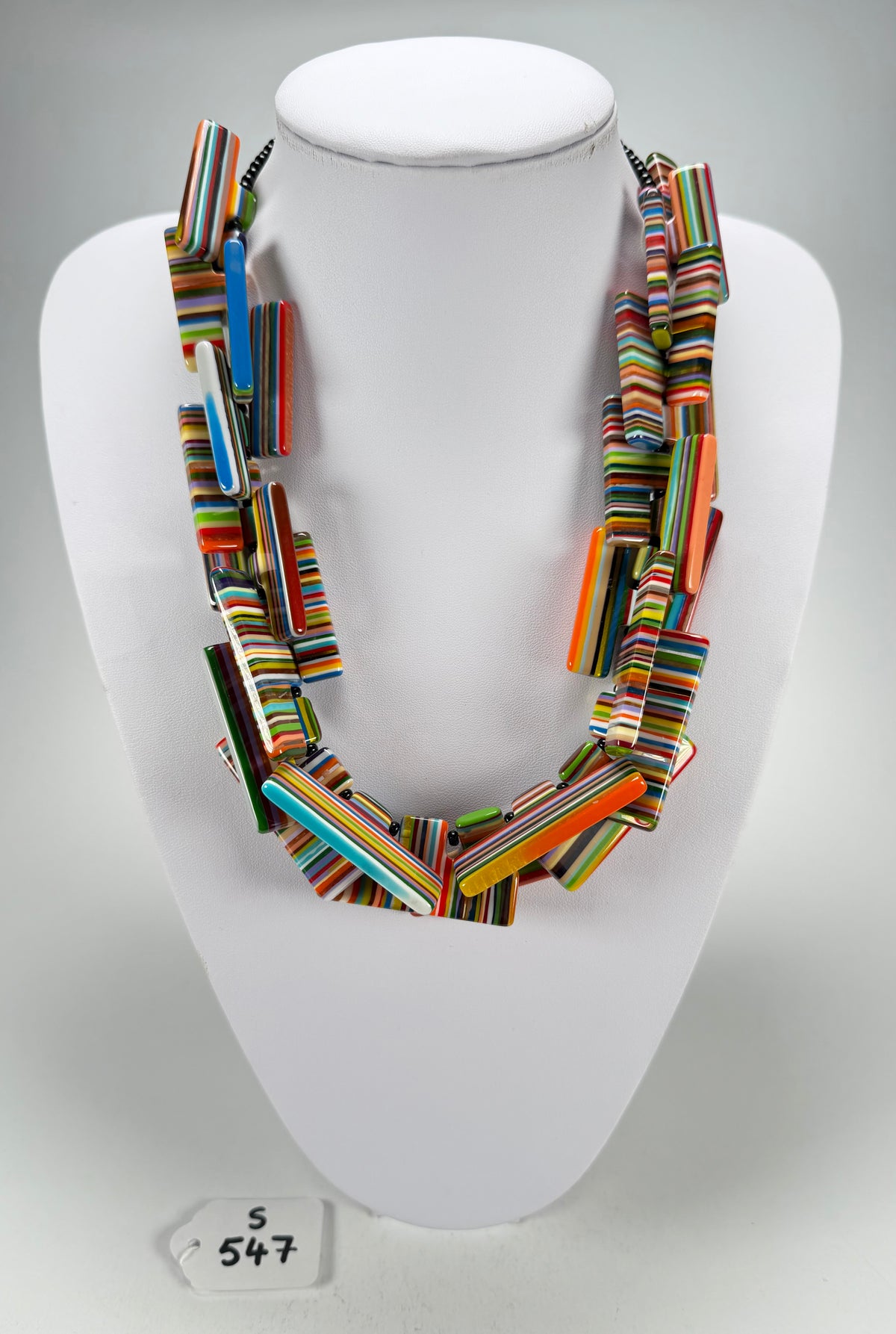 Sobral - Pop Art "Neoconcretismo" Resin Necklace ( 003885 )
