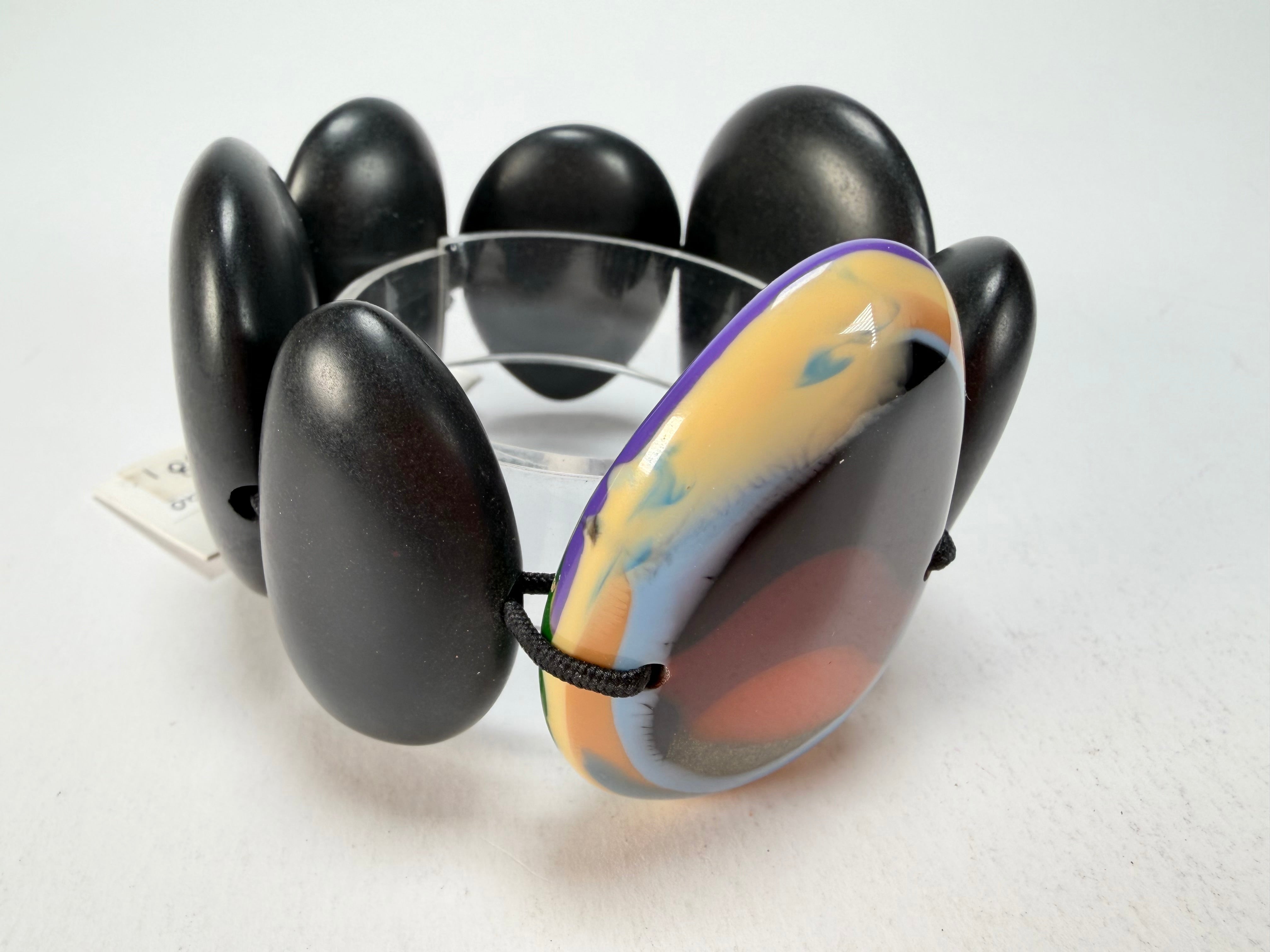 Sobral - Multi-Colour "Inspiração" K Matte Black Elasticated Resin Bracelet ( 003595 )
