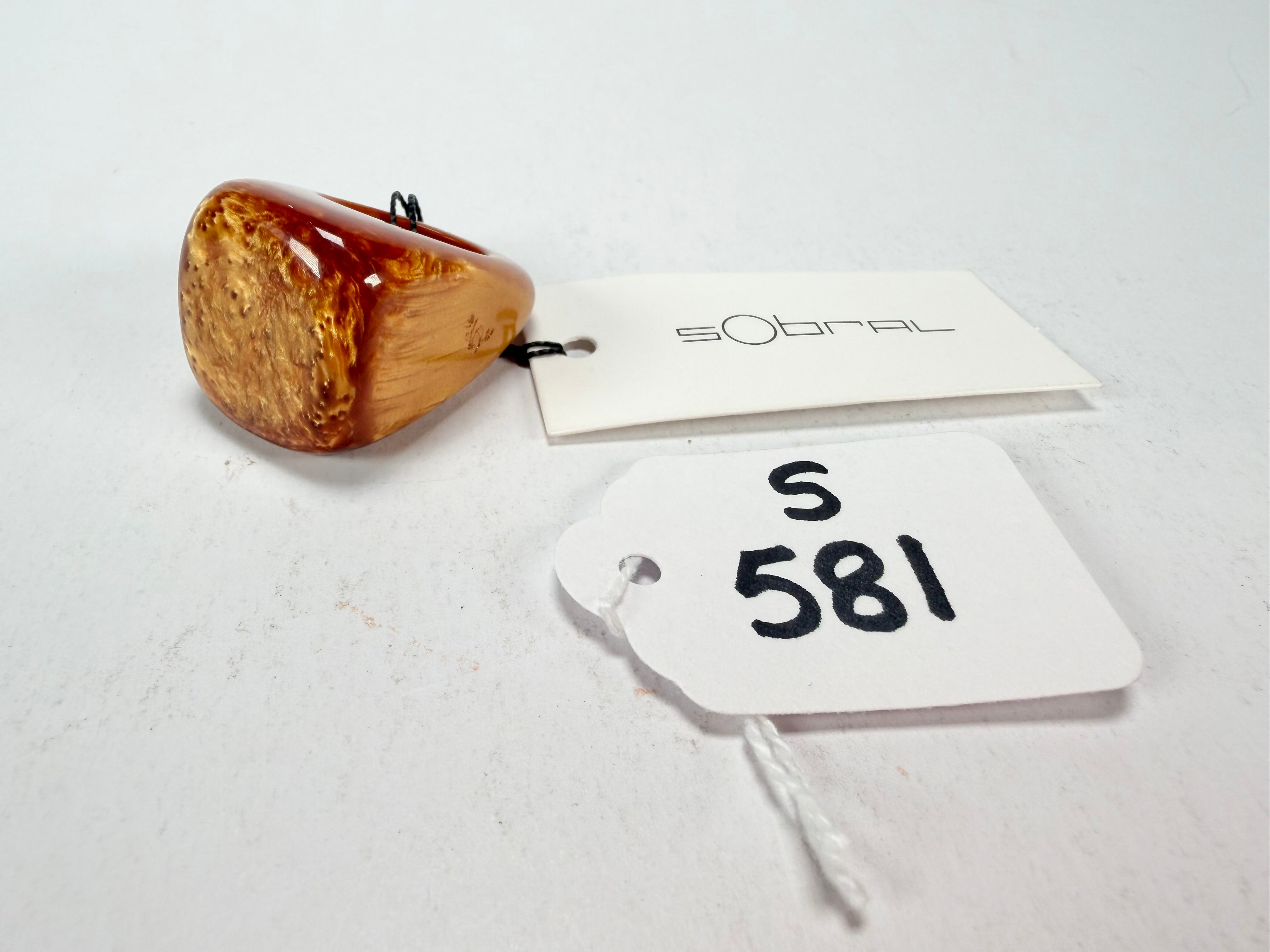 Sobral - Honey "Wave" Resin Ring ( 005325 ) - Size UK P / US 7.5