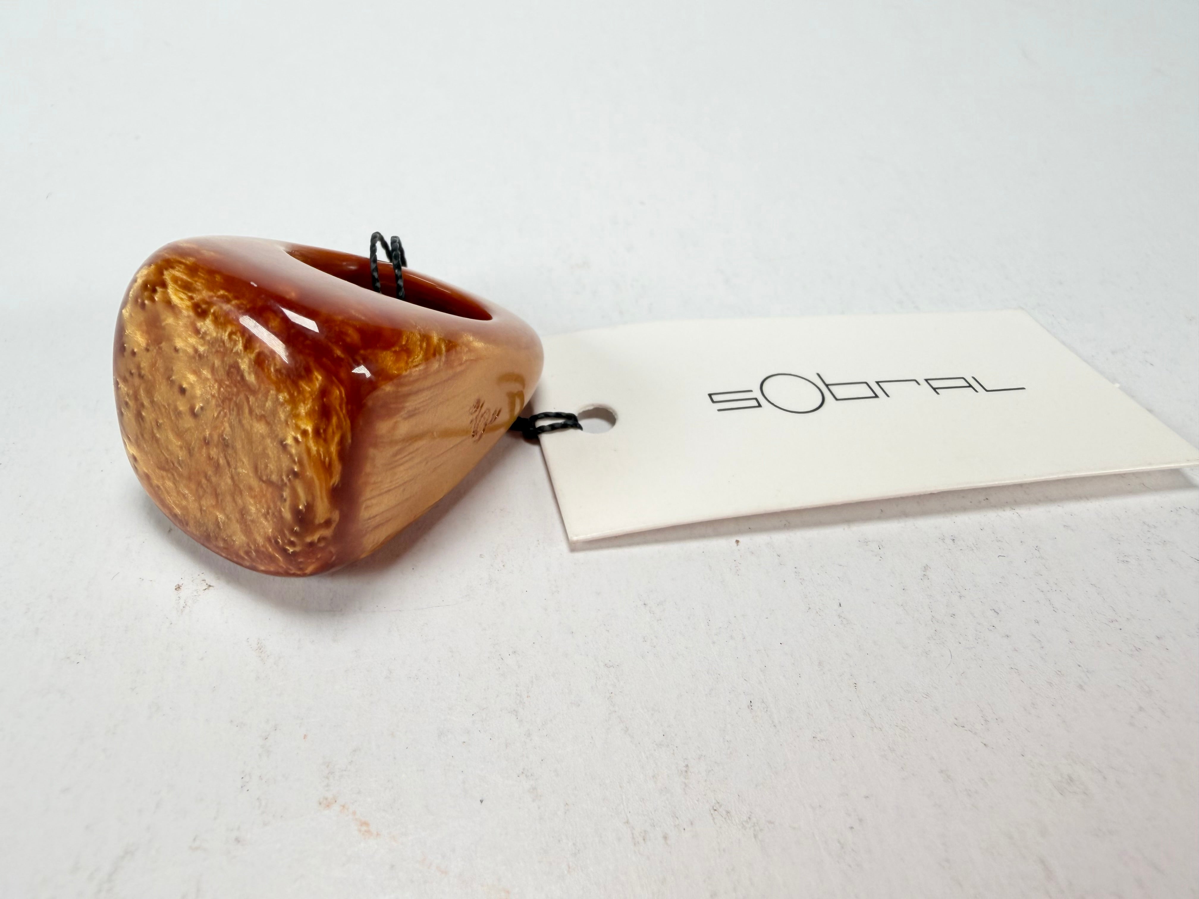 Sobral - Honey "Wave" Resin Ring ( 005325 ) - Size UK P / US 7.5