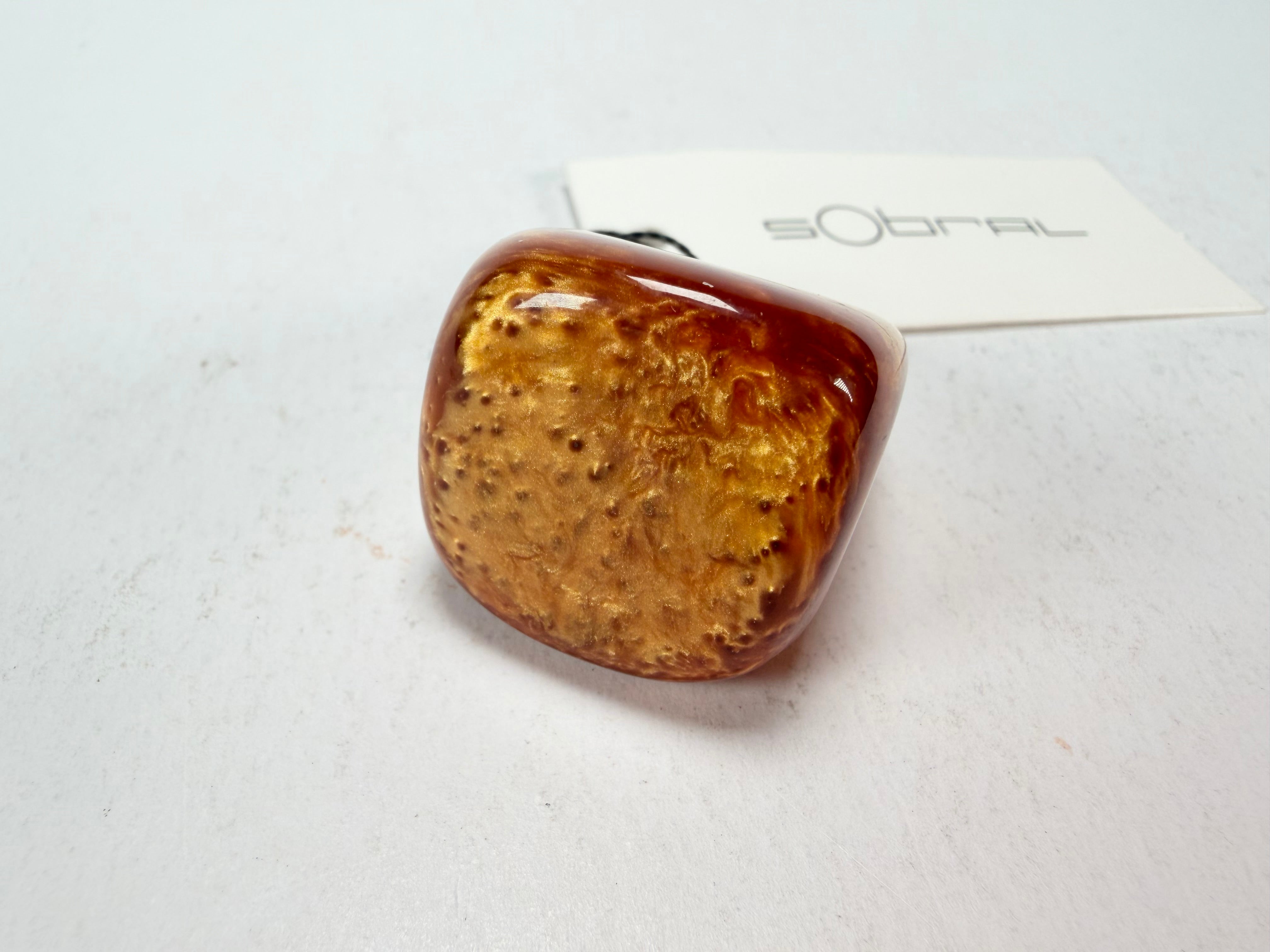 Sobral - Honey "Wave" Resin Ring ( 005325 ) - Size UK P / US 7.5