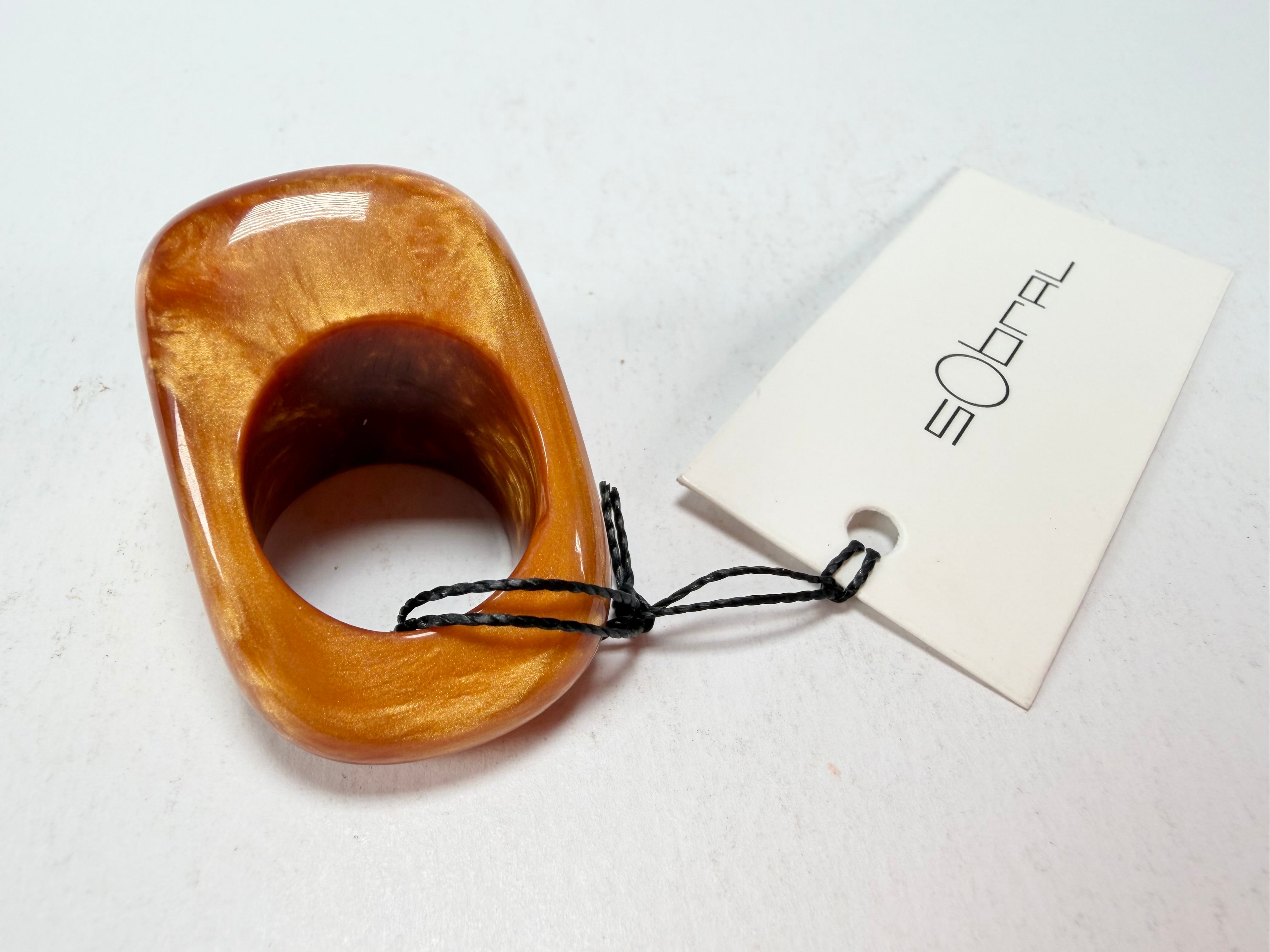 Sobral - Honey "Wave" Resin Ring ( 005325 ) - Size UK P / US 7.5