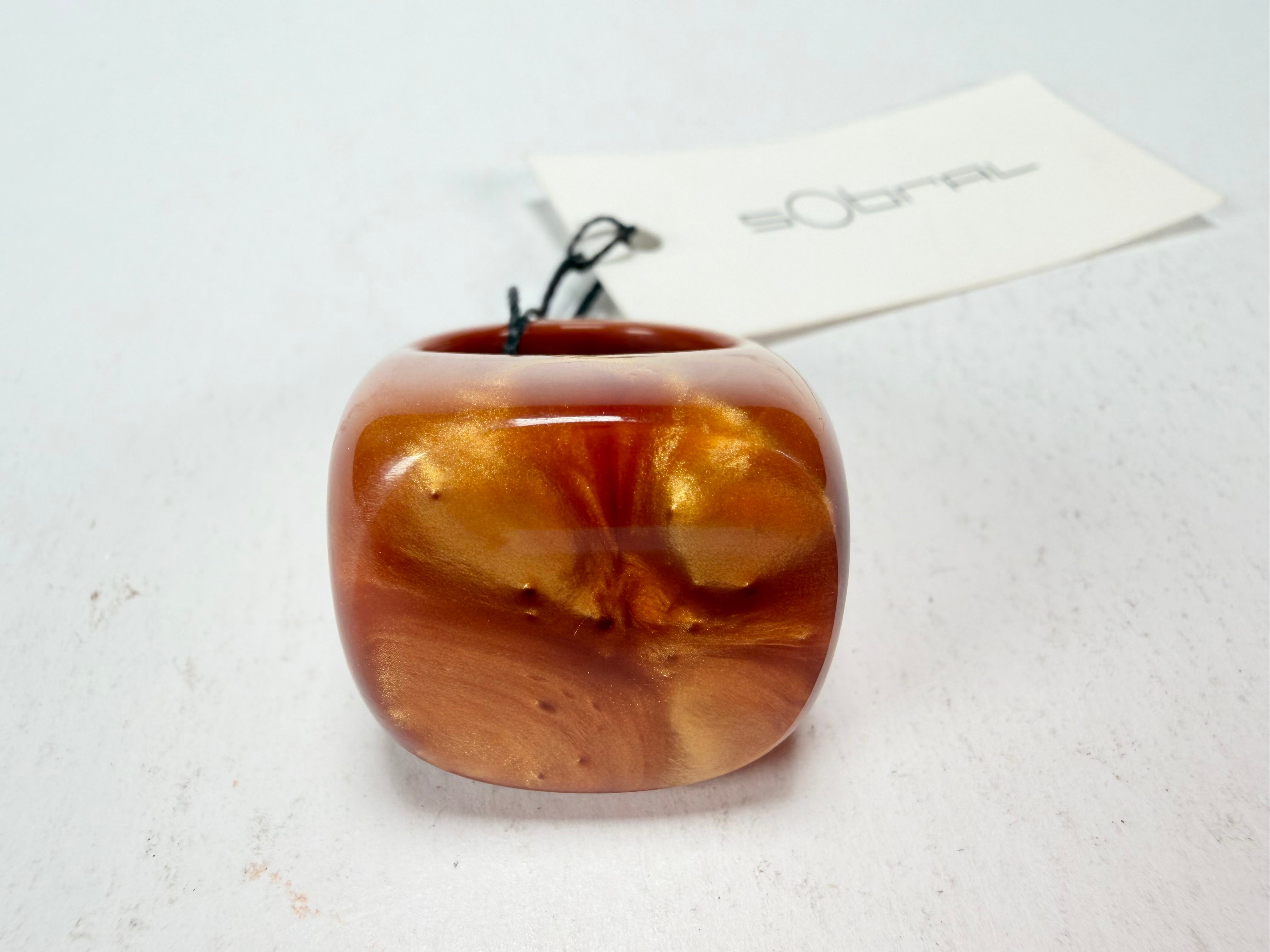 Sobral - Honey "Wave" Resin Ring ( 005325 ) - Size UK R / US 9