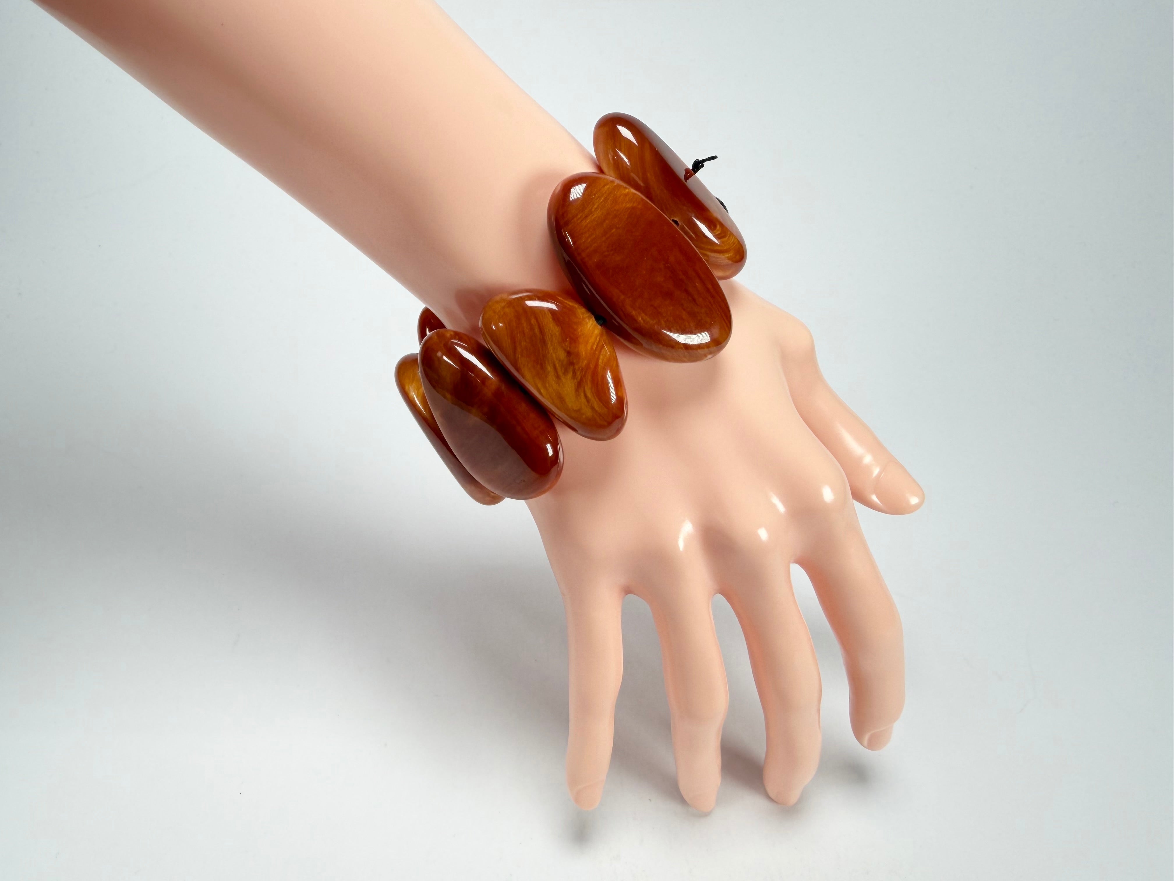 Sobral - Honey "Onda" Elasticated Resin Bracelet ( 005329 )