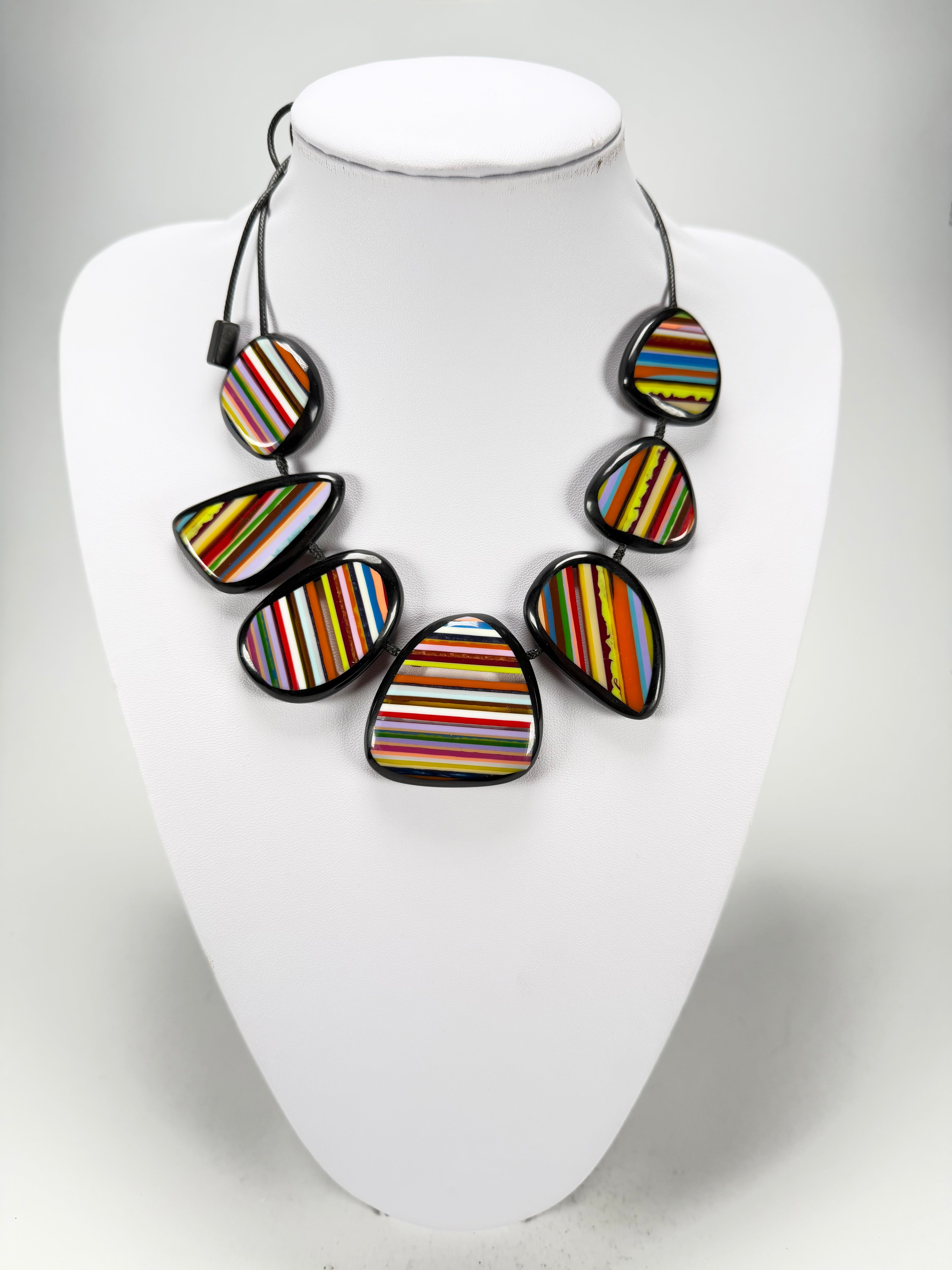 Sobral - Studio Creation "Pop Art" Resin Necklace ( 000000 )