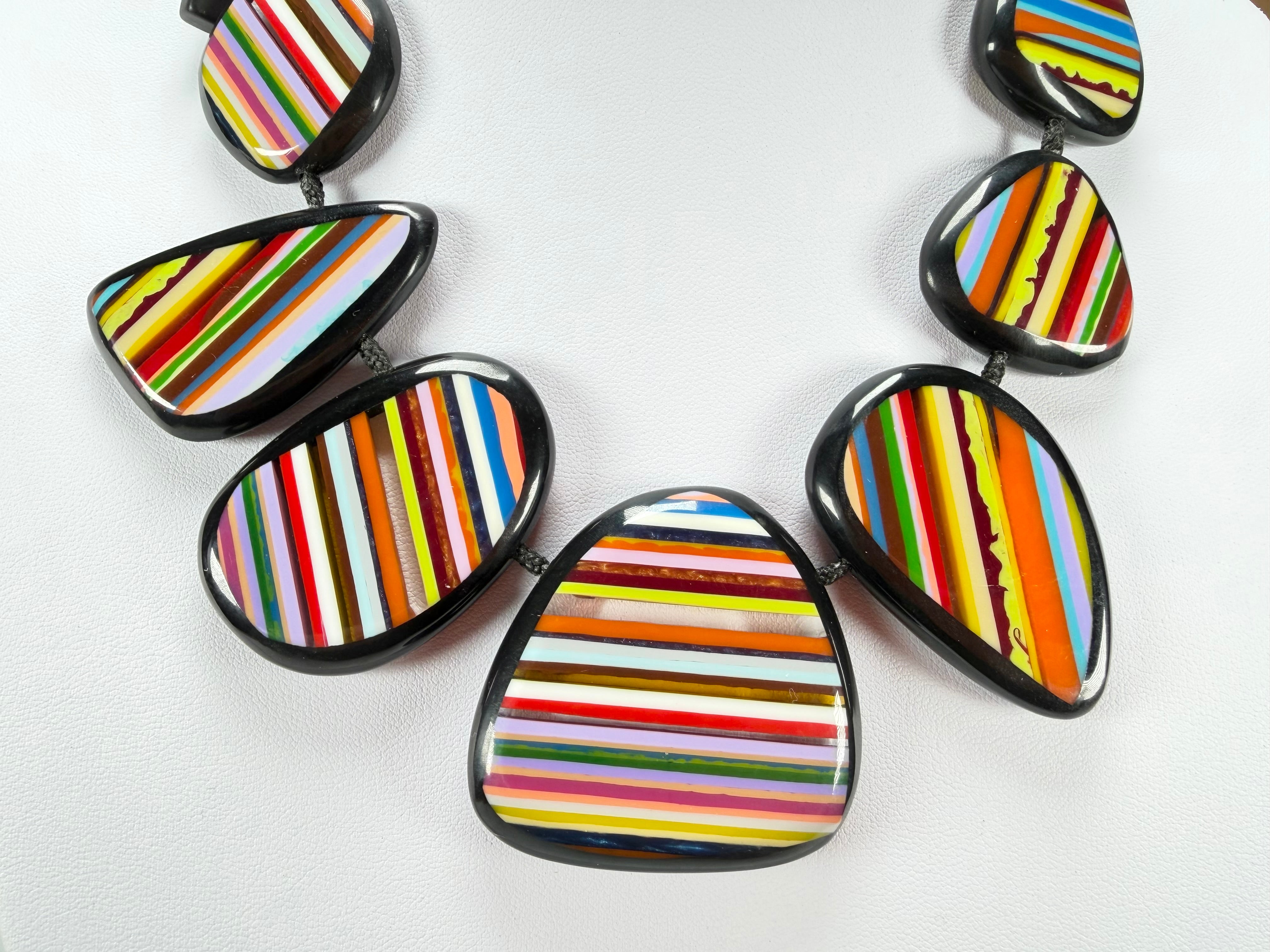 Sobral - Studio Creation "Pop Art" Resin Necklace ( 000000 )