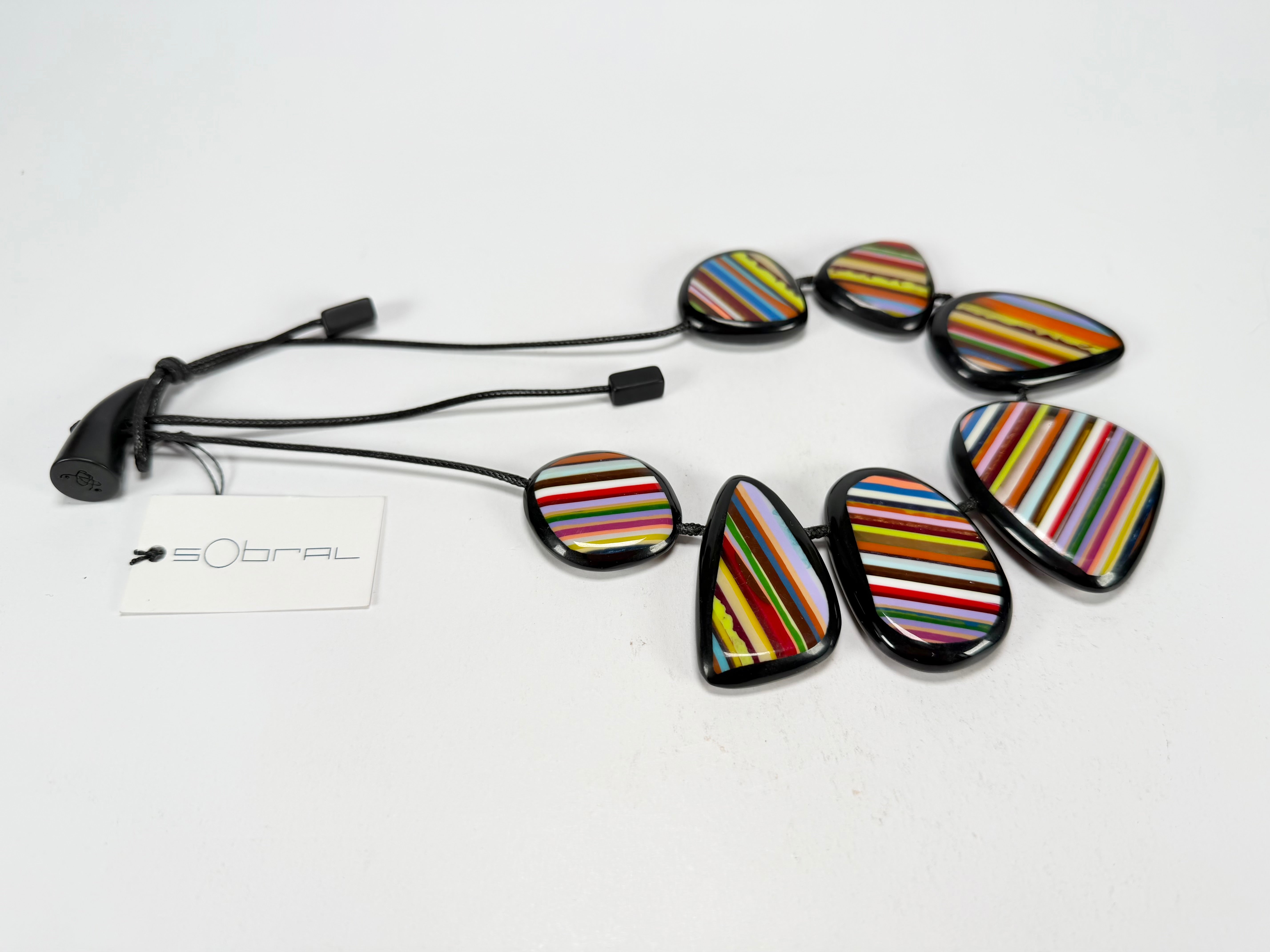 Sobral - Studio Creation "Pop Art" Resin Necklace ( 000000 )