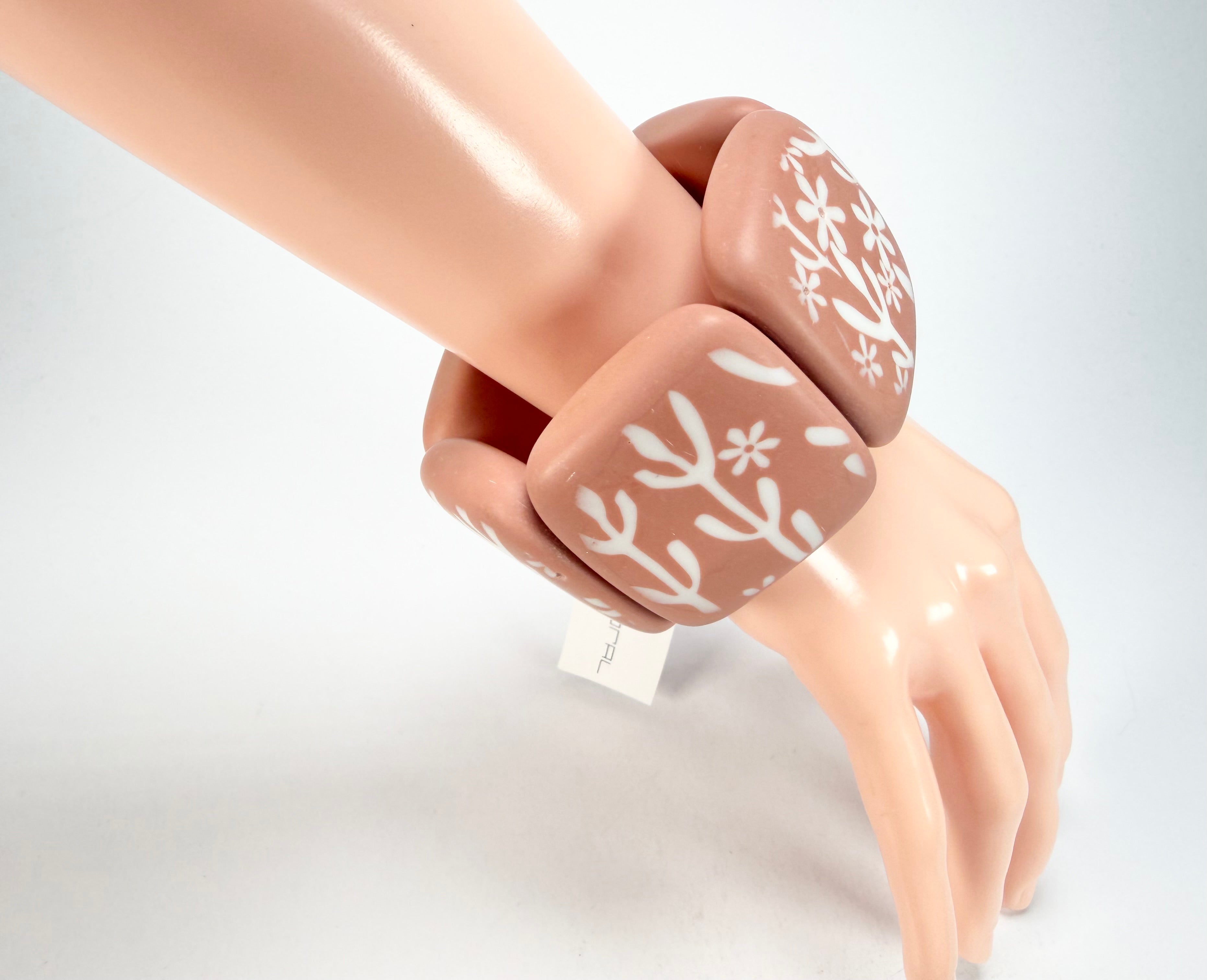 Sobral -  Caruaru "Caruaru" Elasticated Resin Bracelet ( 005500 )