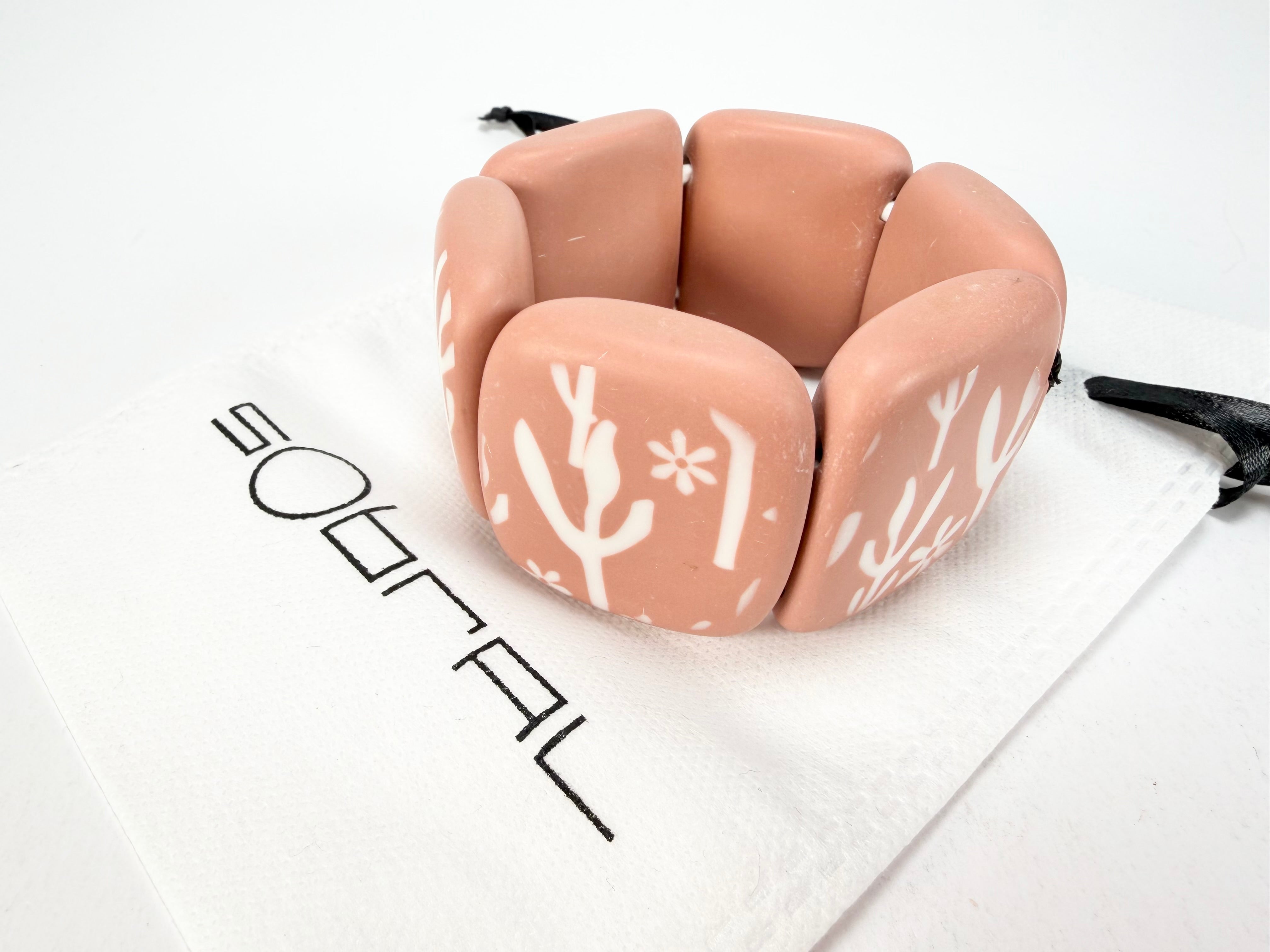 Sobral -  Caruaru "Caruaru" Elasticated Resin Bracelet ( 005500 )