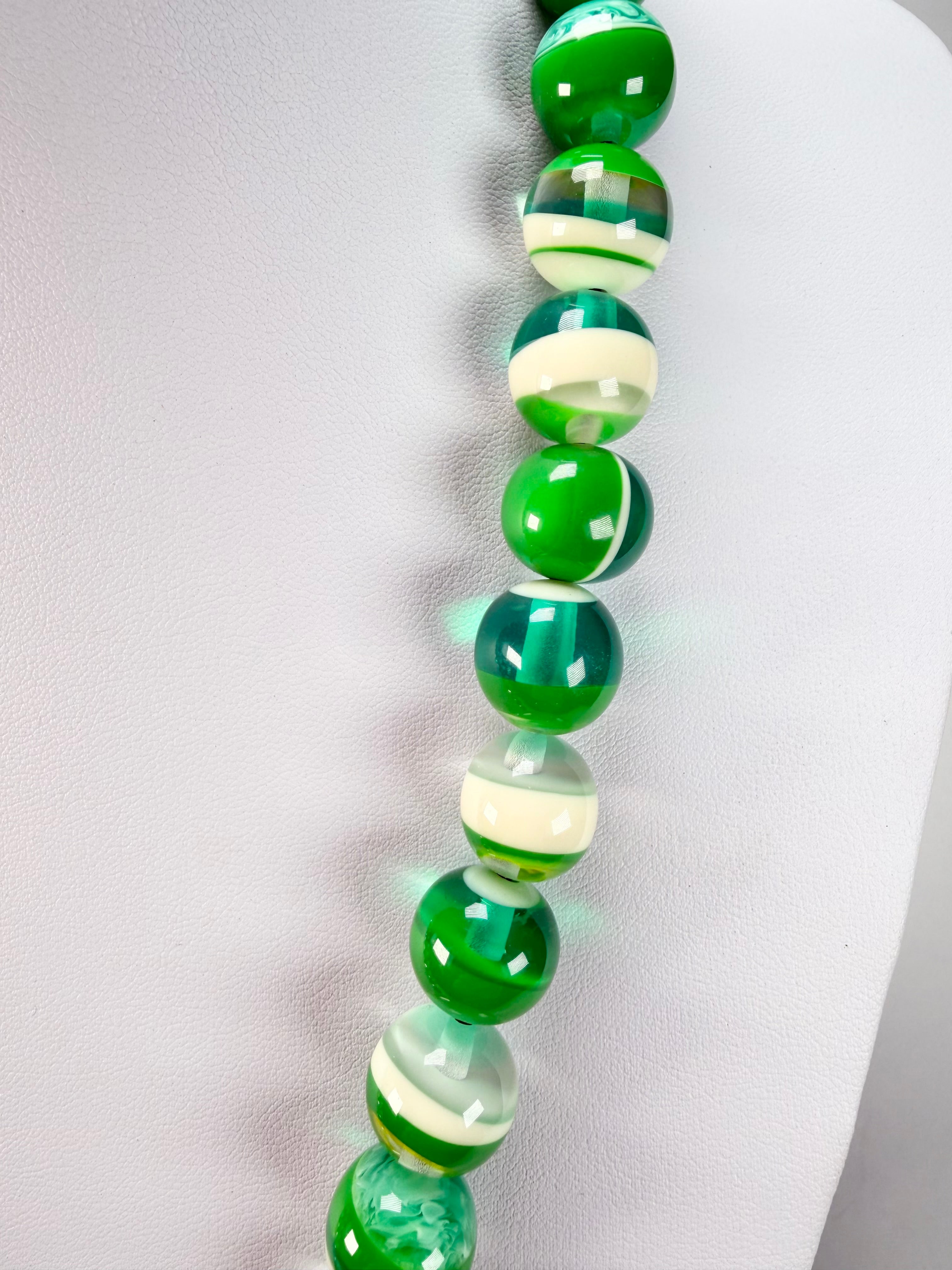 Sobral - Planets "Saturno" Studio Creation Short Green Resin Necklace ( 000000 )