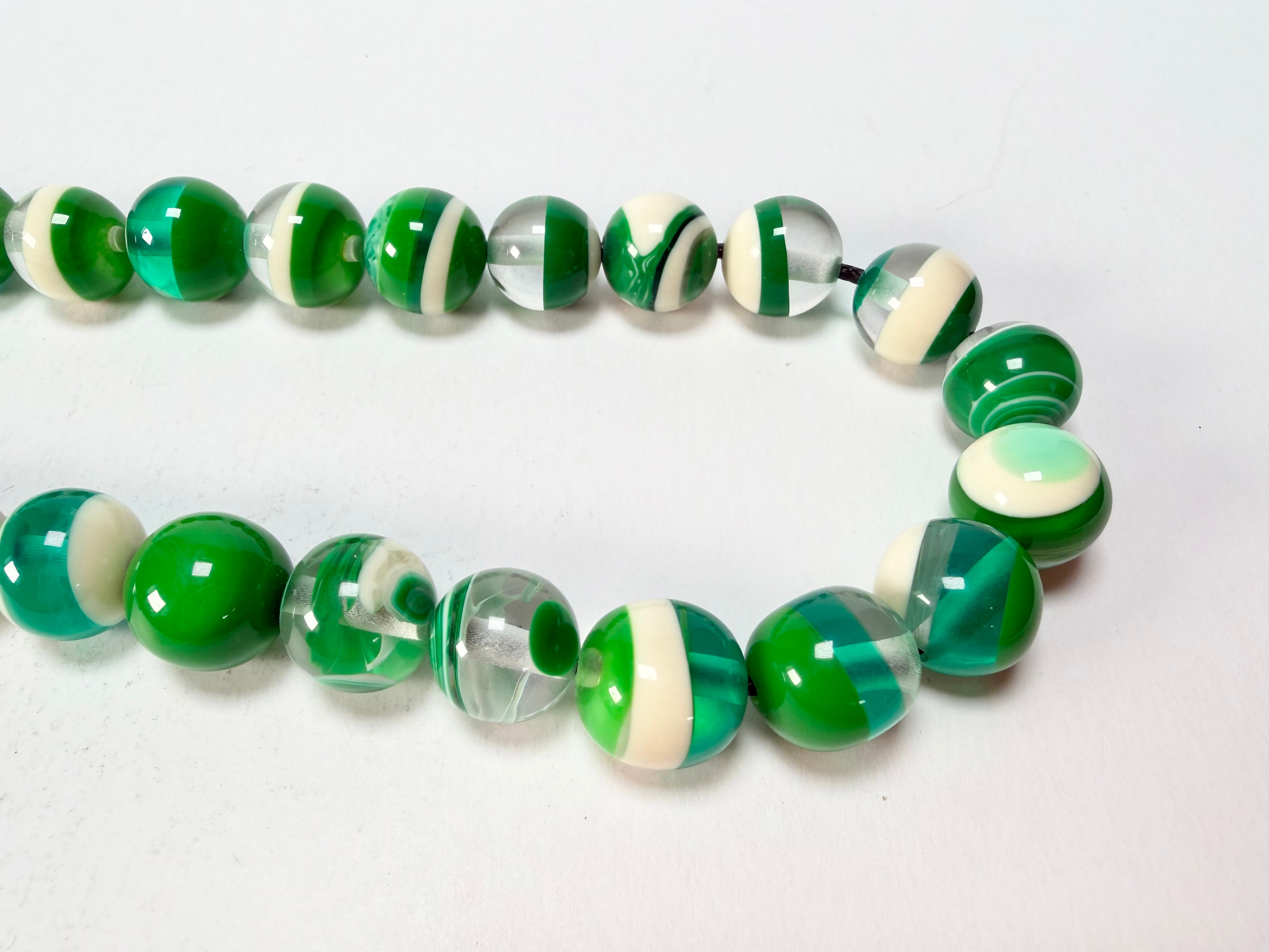 Sobral - Planets "Saturno" Studio Creation Short Green Resin Necklace ( 000000 )