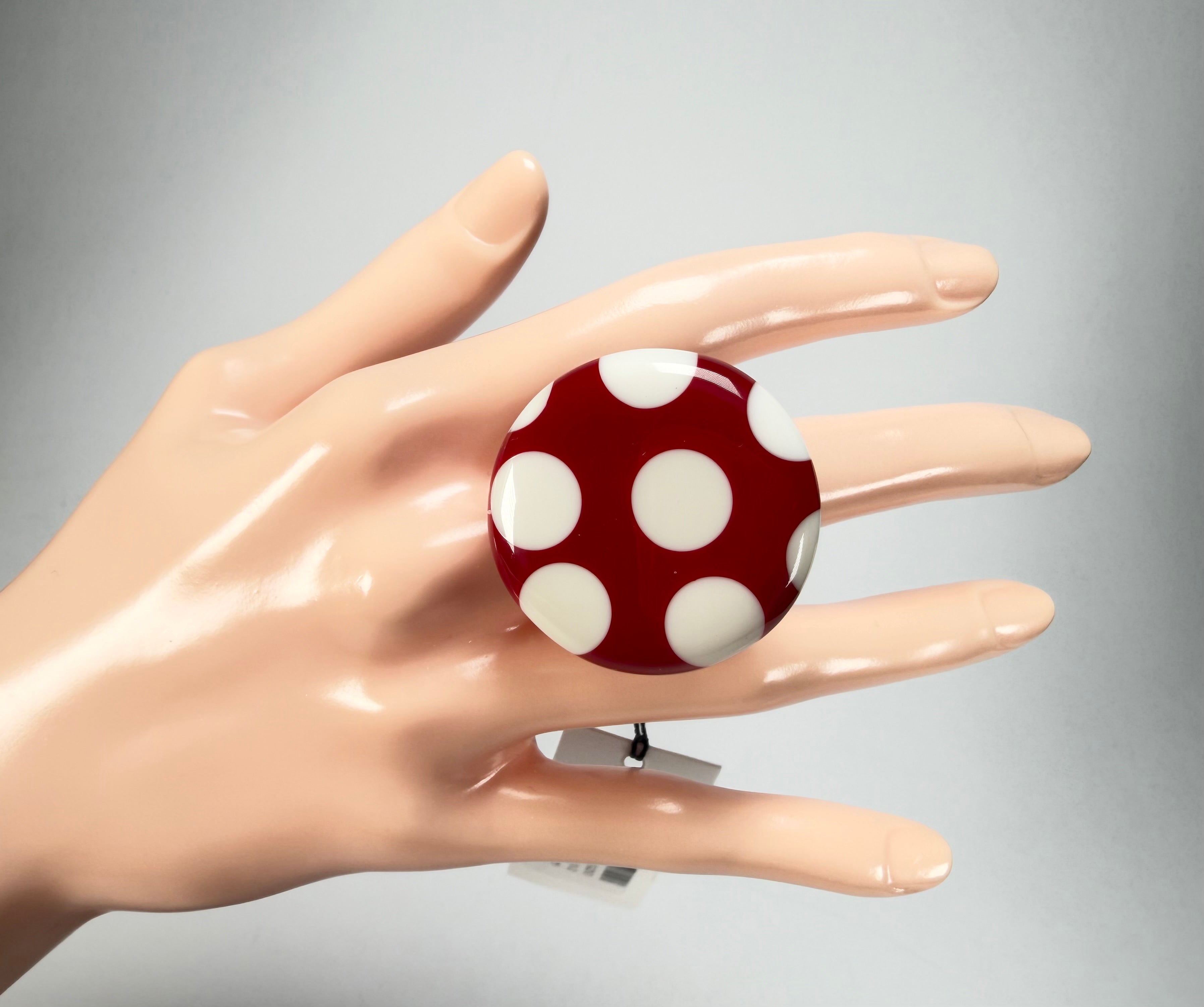 Sobral - Dots "Dots" Red & White Resin Ring ( 005354 ) - Size UK U / US 10